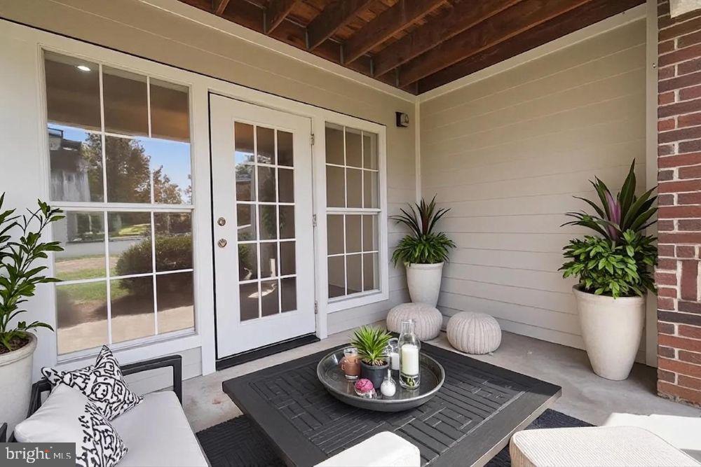 WESTMAREN CONDO - Residential