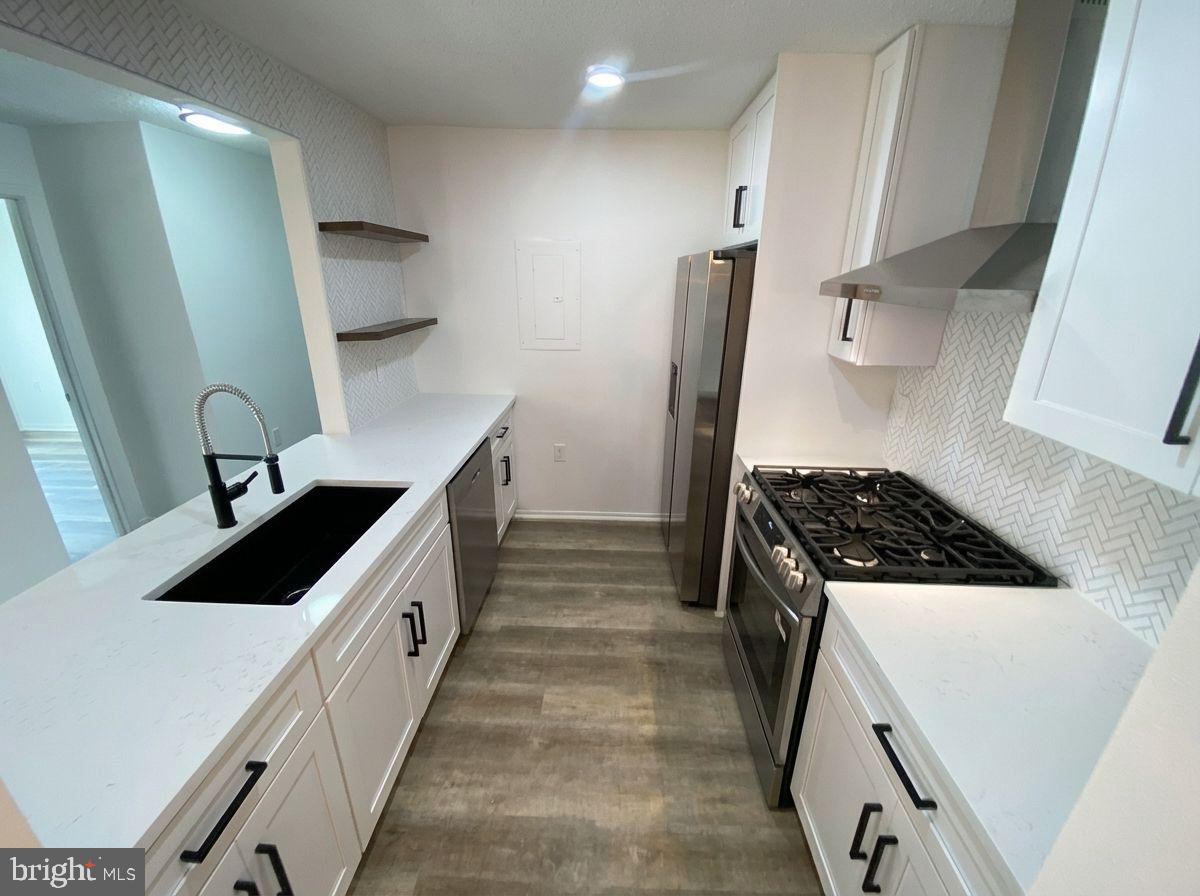 WESTMAREN CONDO - Residential