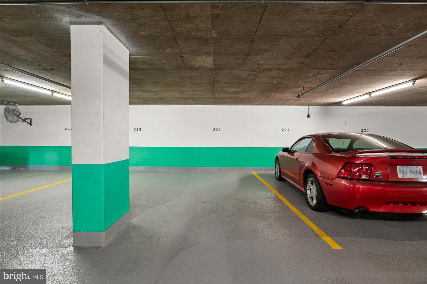 VIRGINIA SQUARE - Residential Lease