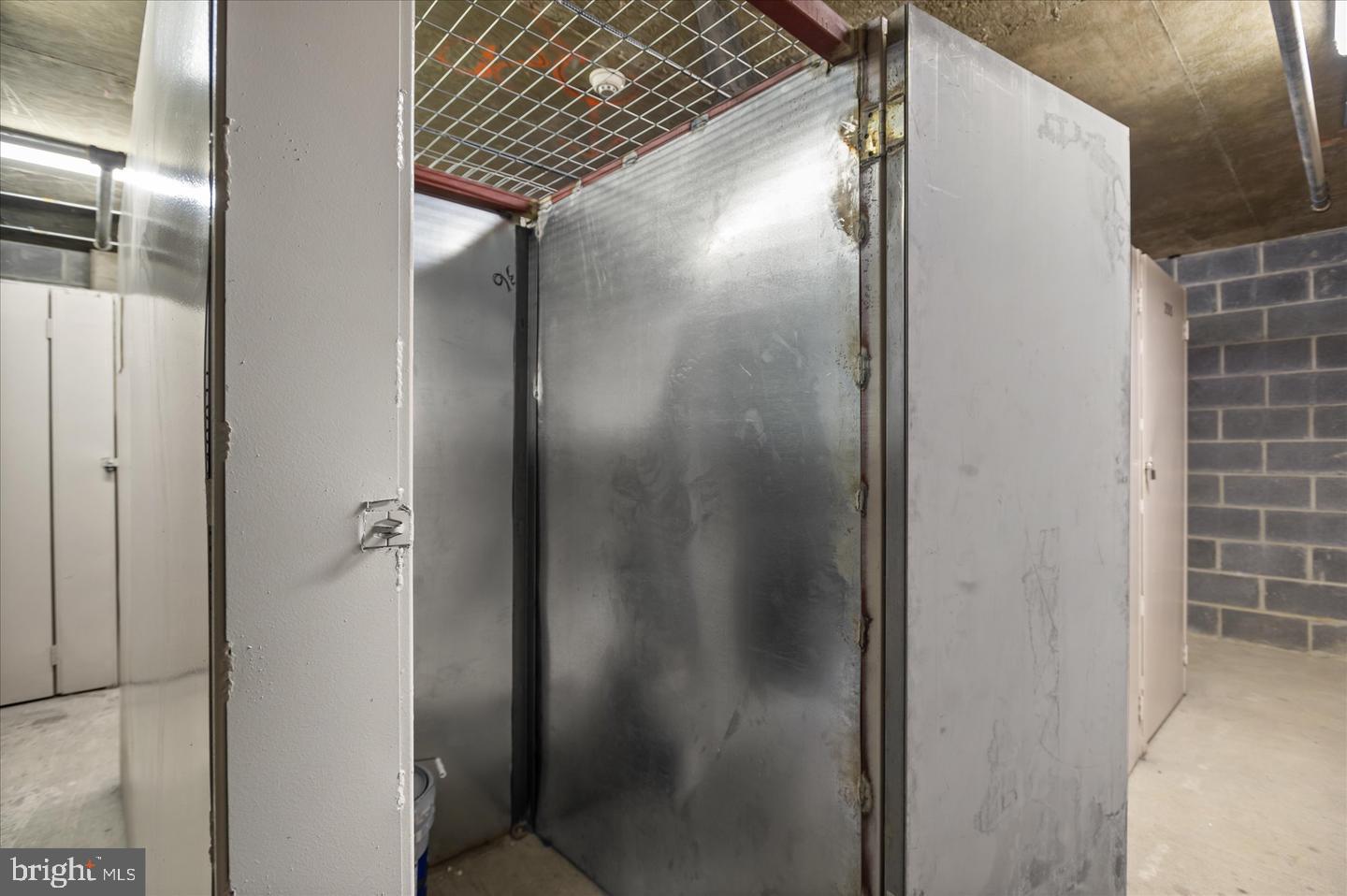 VIRGINIA SQUARE - Residential Lease