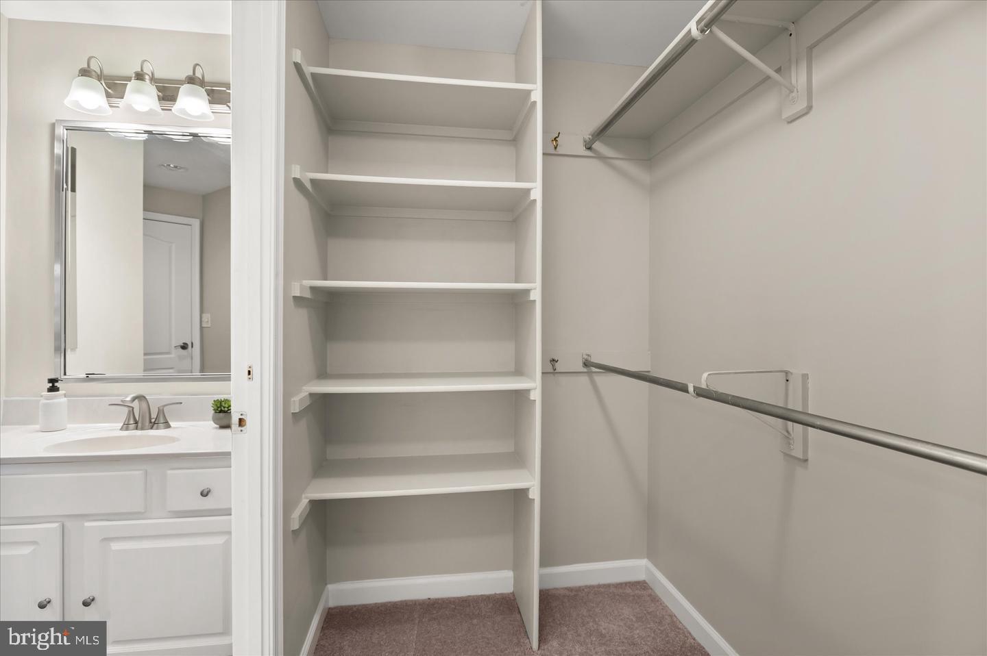 VIRGINIA SQUARE - Residential Lease