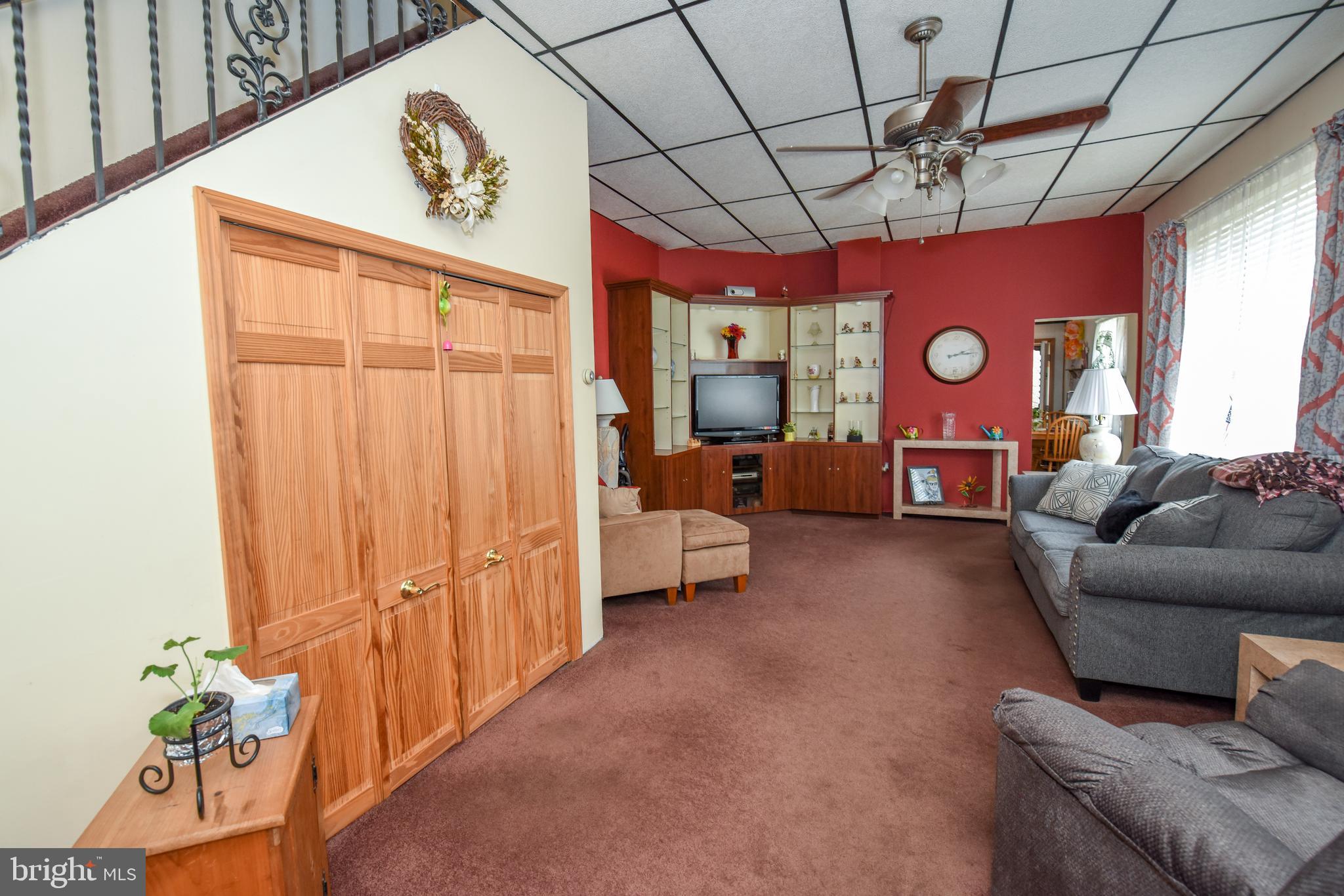 BRIDESBURG - Commercial Sale