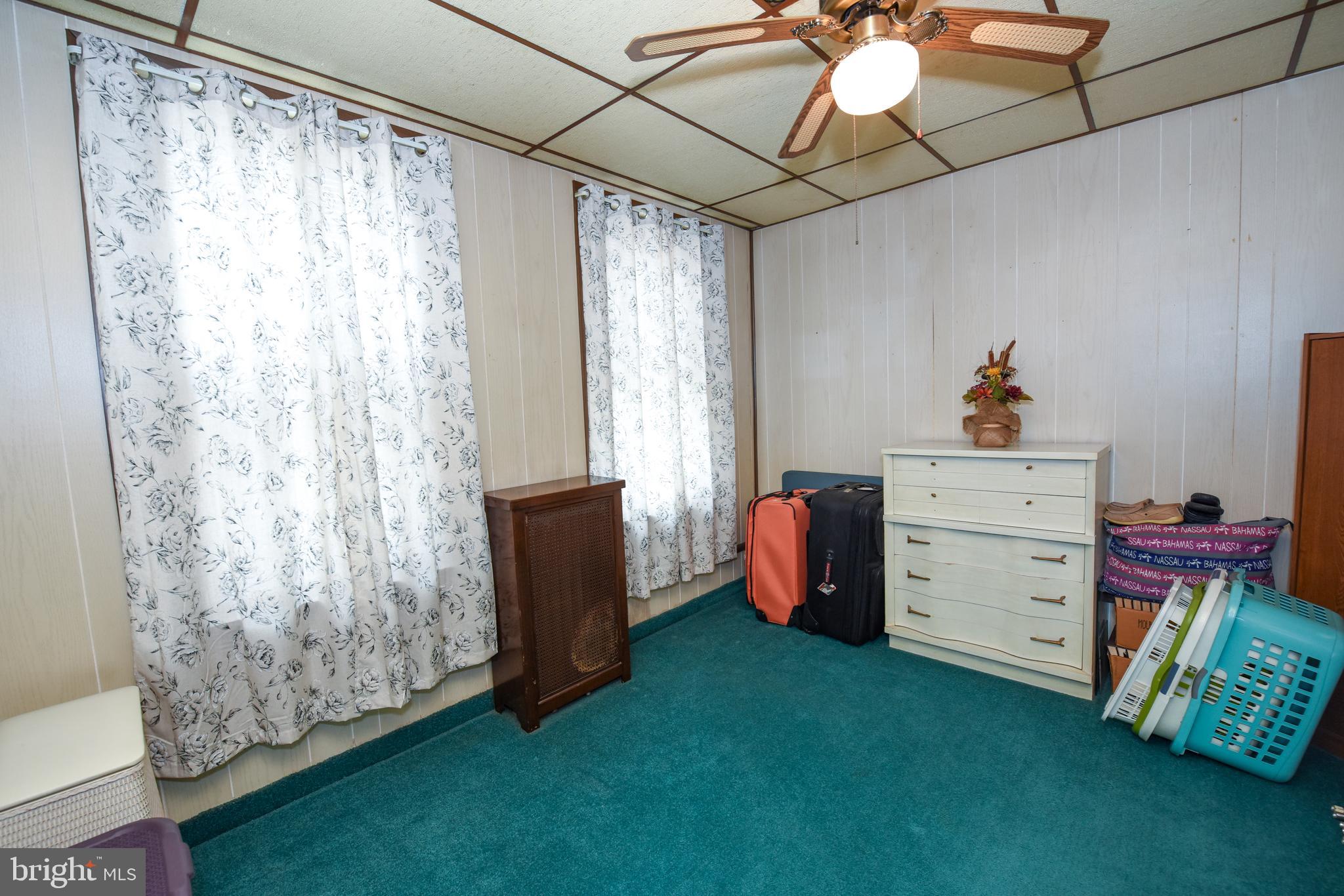 BRIDESBURG - Commercial Sale