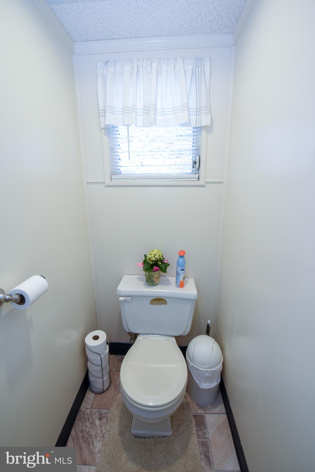 BRIDESBURG - Commercial Sale