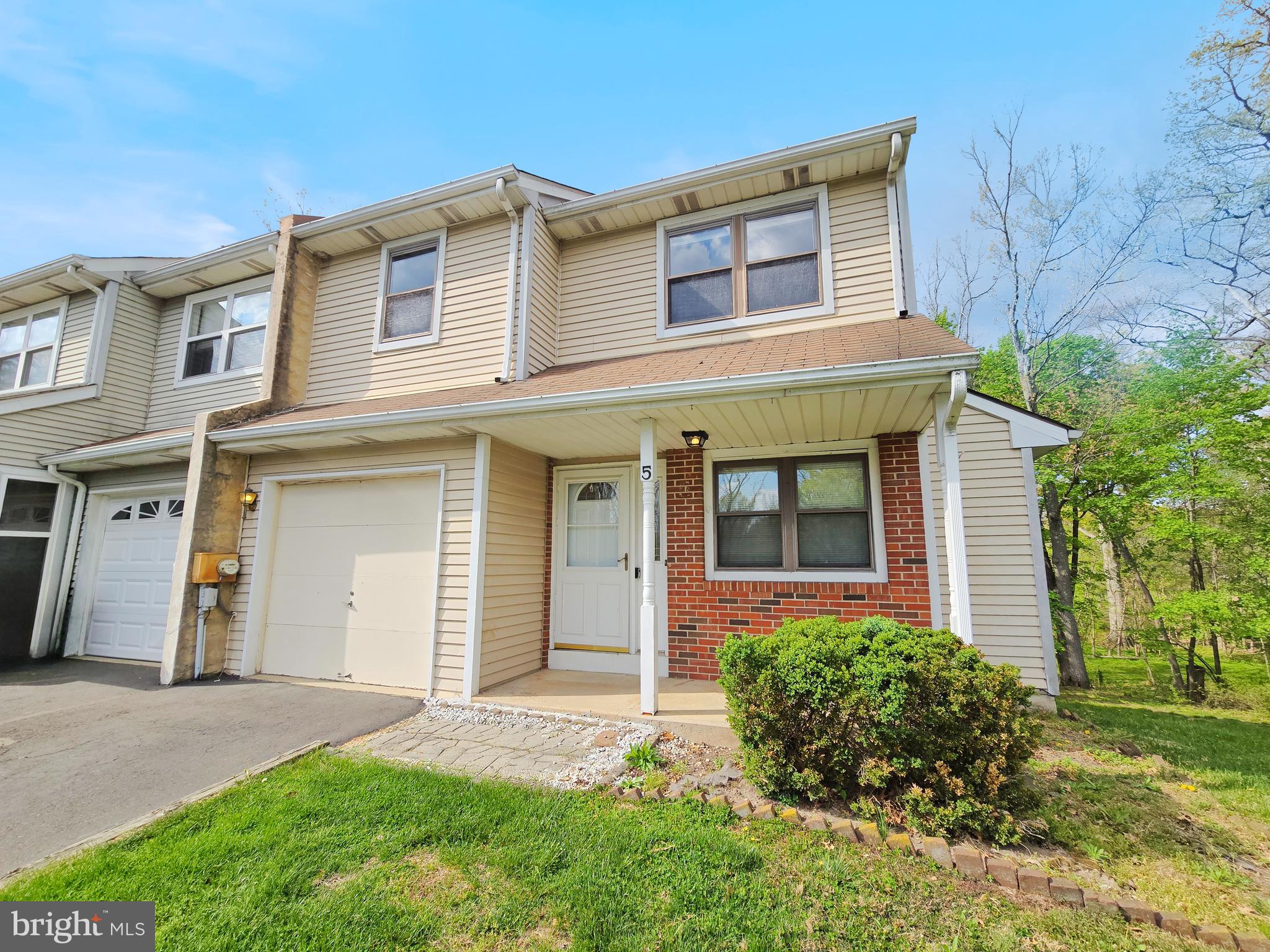 BROOKSIDE - Residential