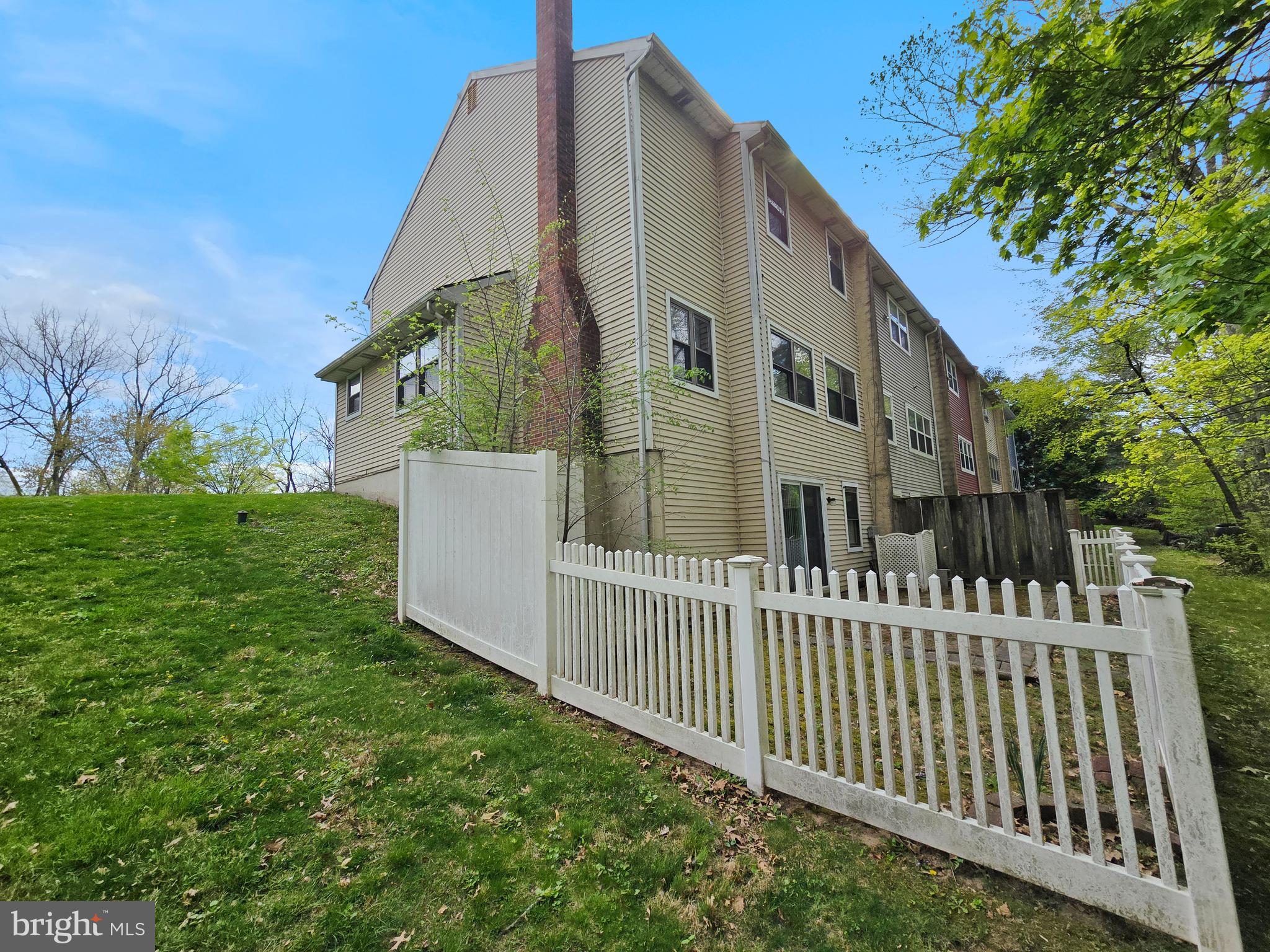 BROOKSIDE - Residential