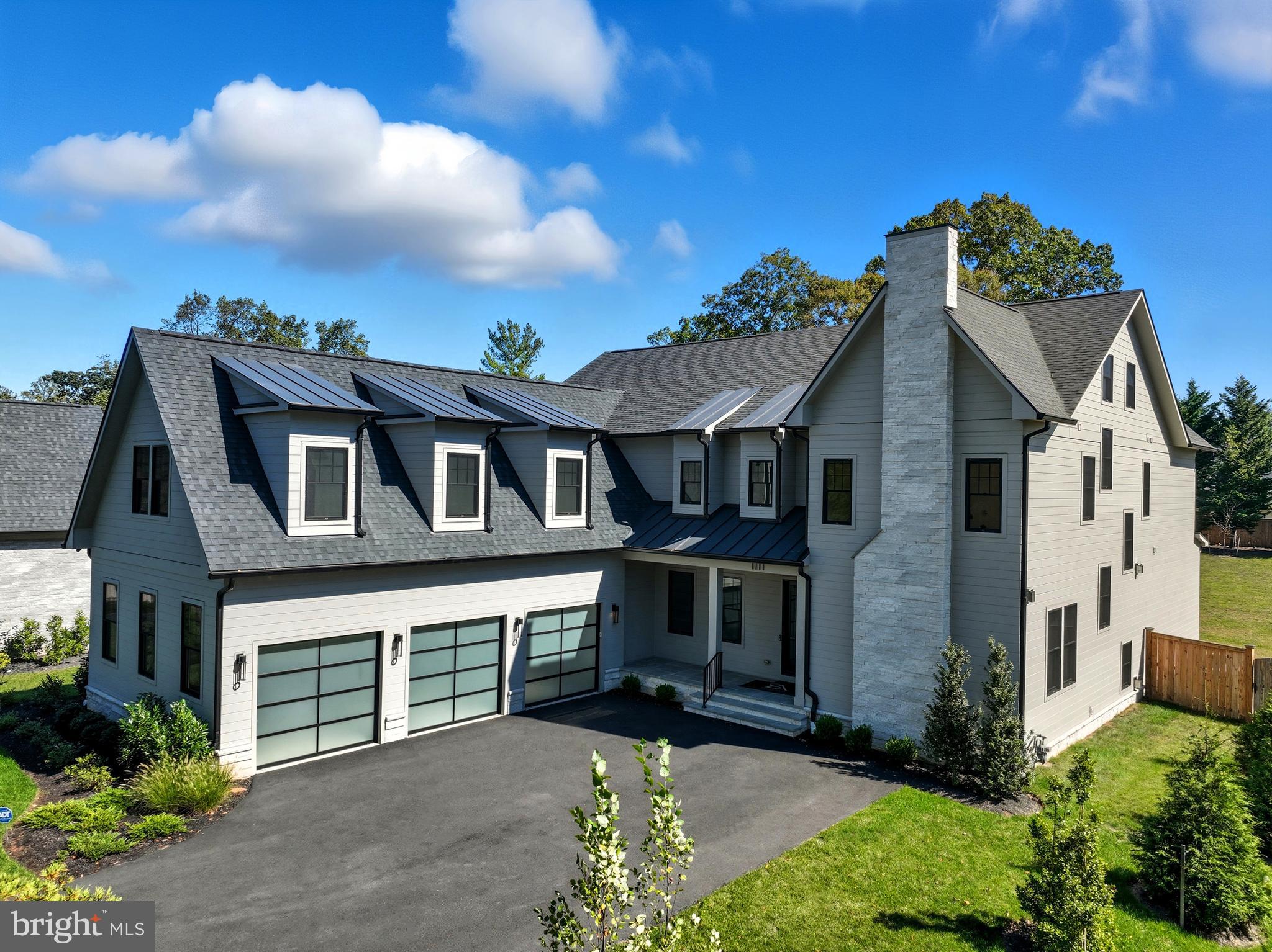 1111 INGLESIDE AVENUE