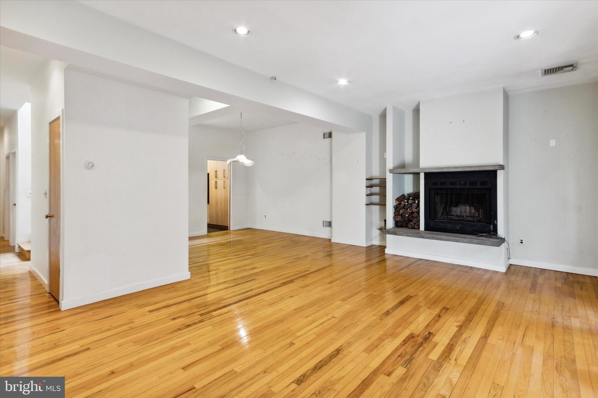 BELLA VISTA - Residential