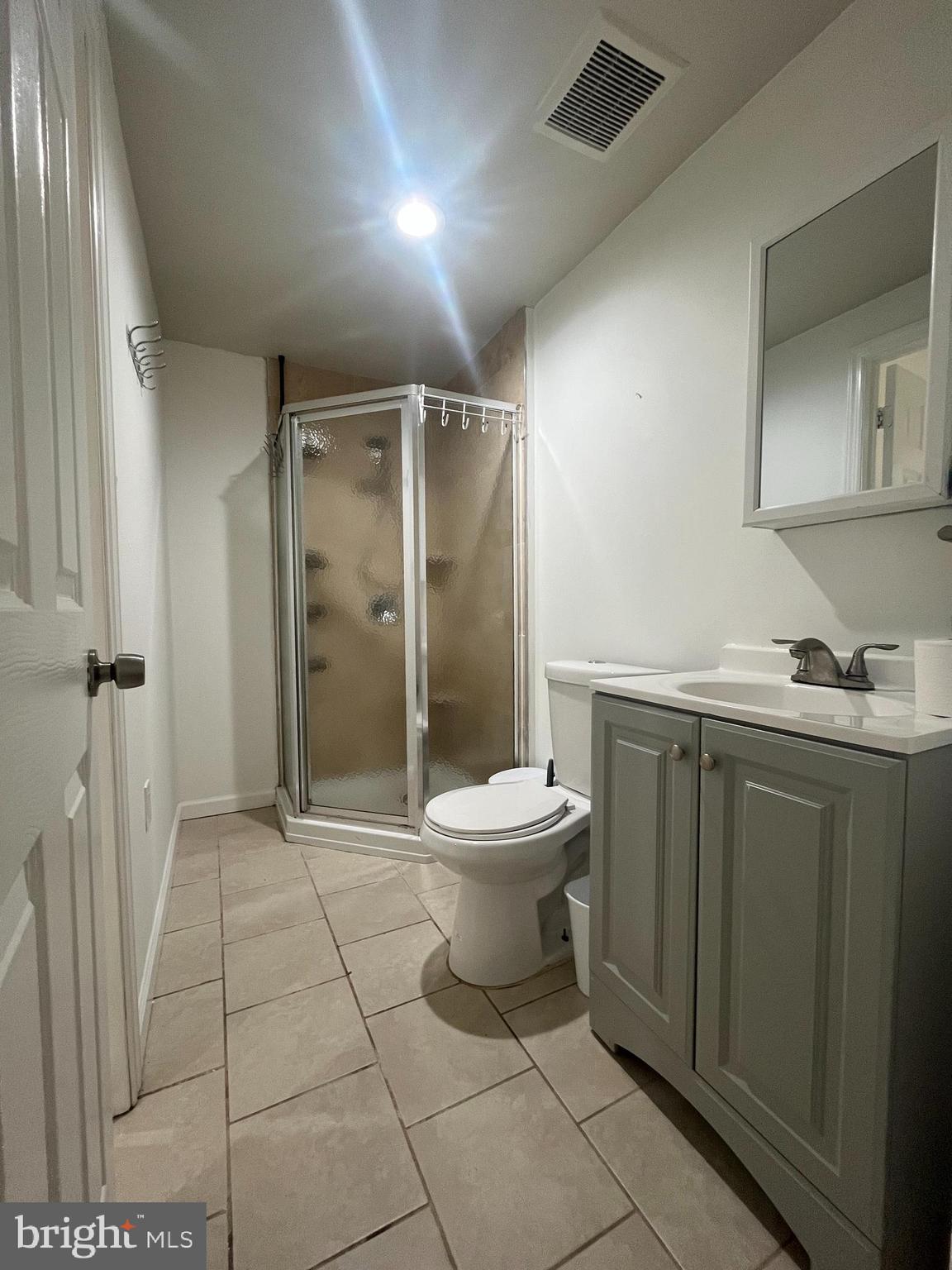 LAWNCREST - Residential Income