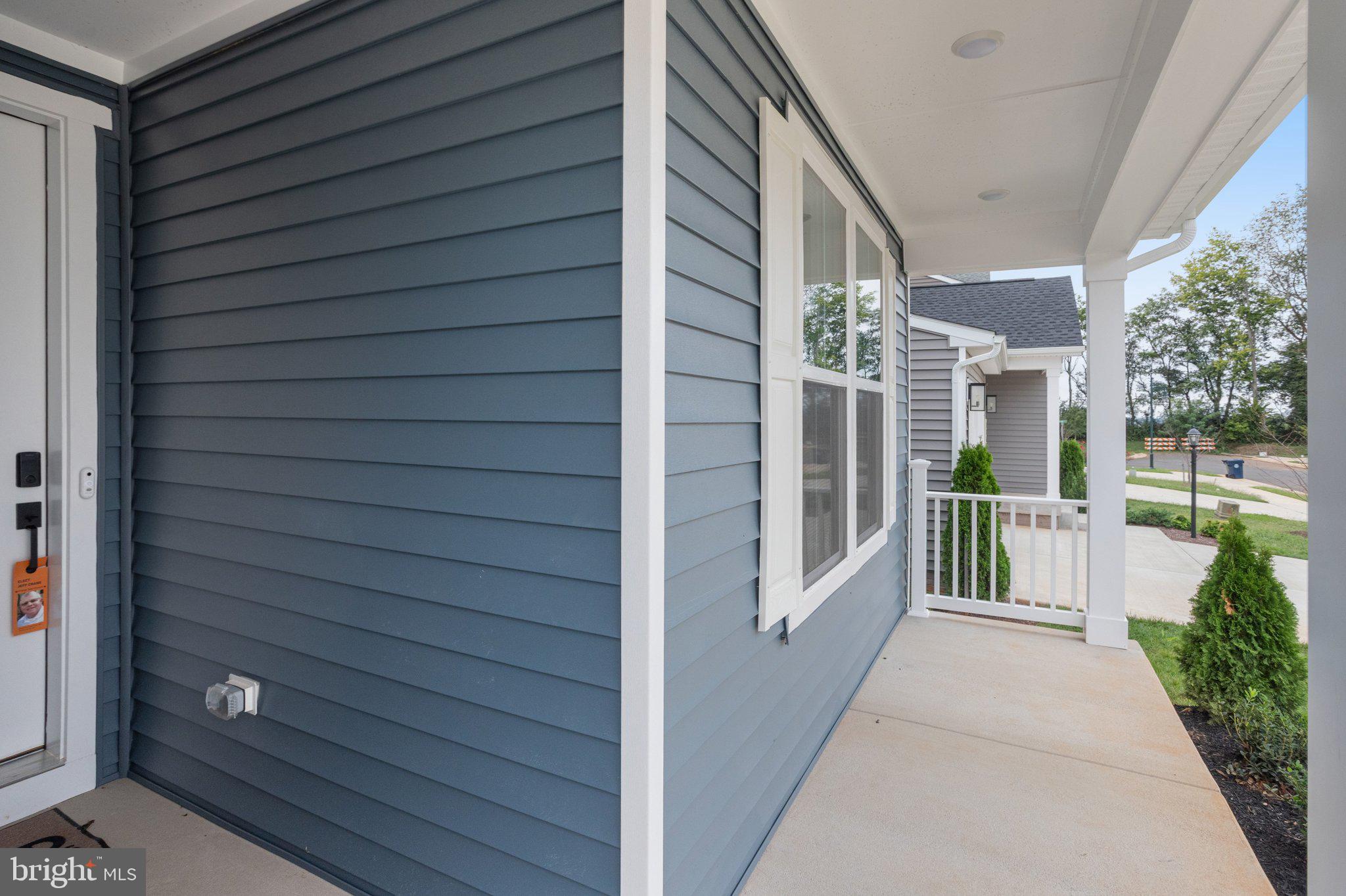 624 CLOVER LANE