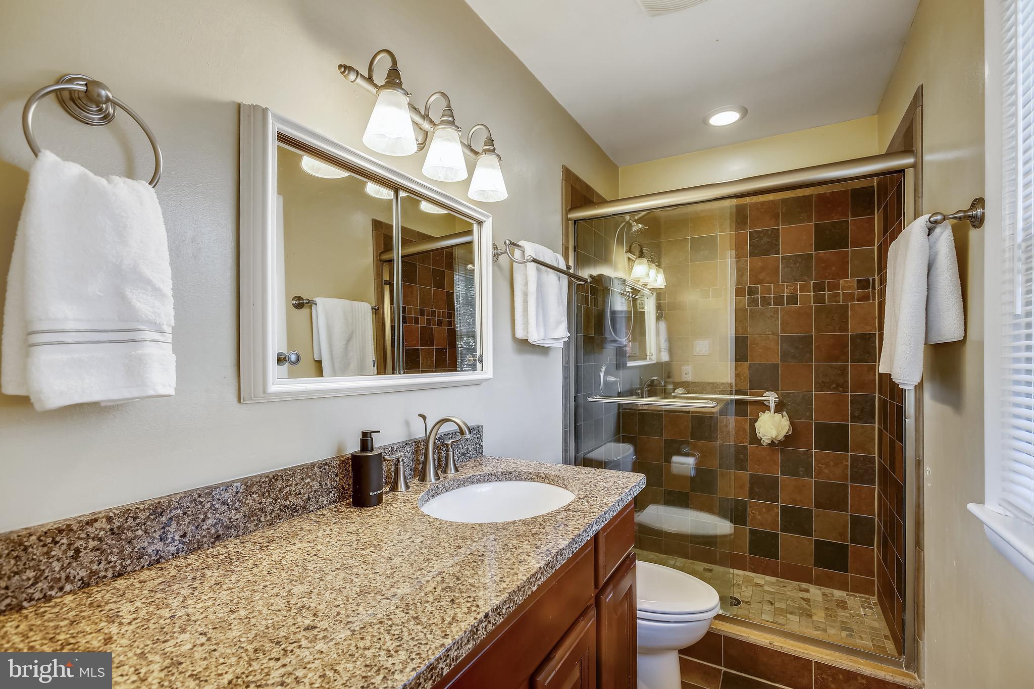 VIENNA WOODS - Residential