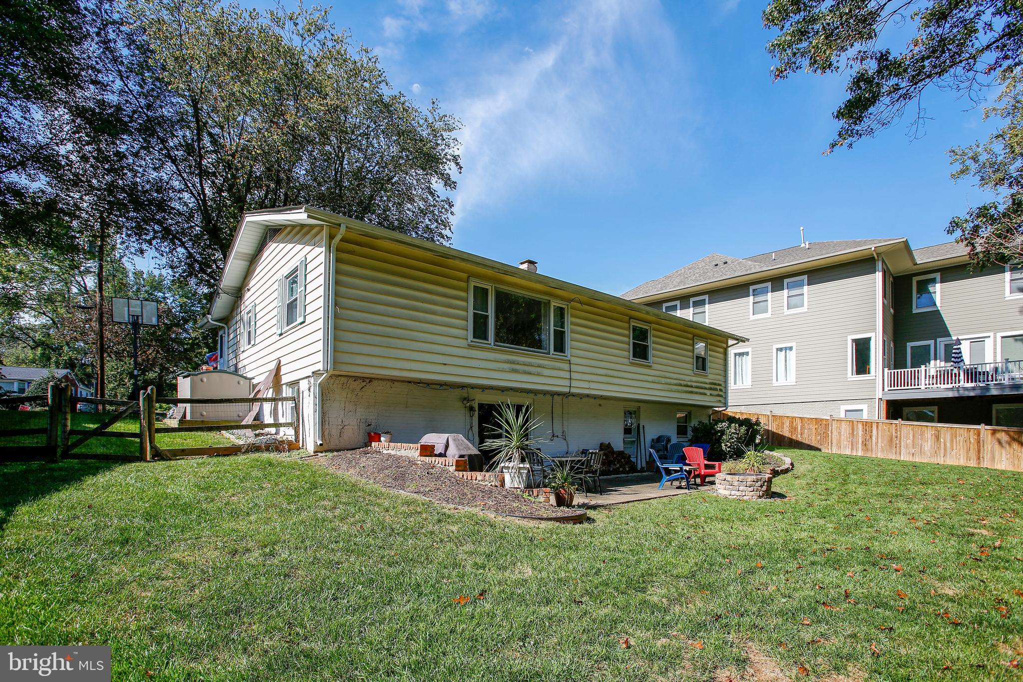 VIENNA WOODS - Residential