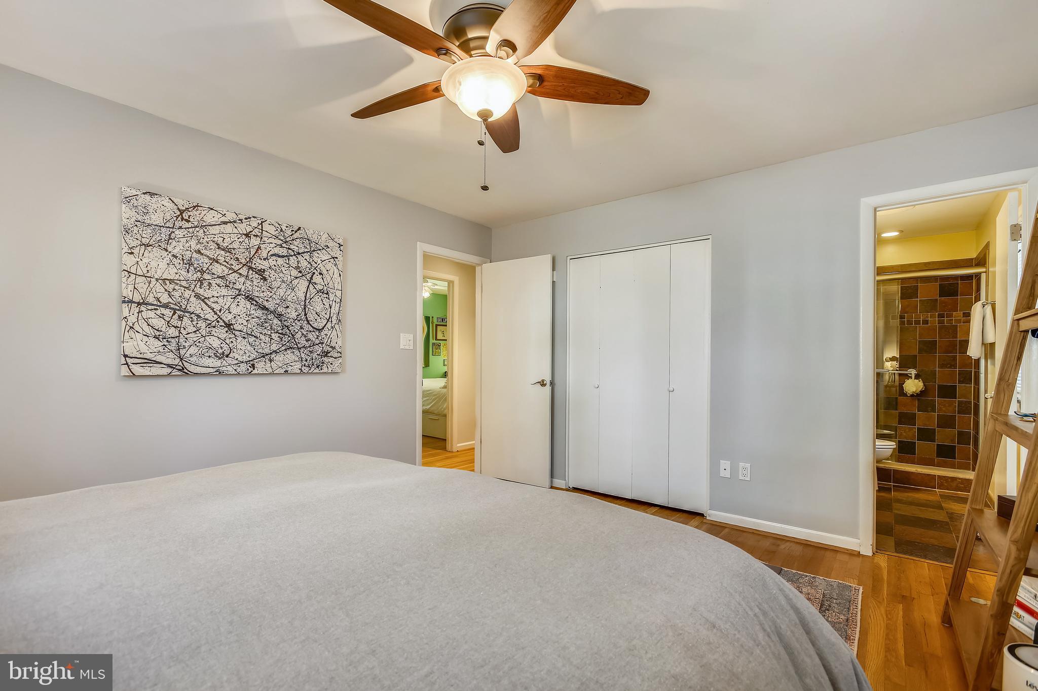 VIENNA WOODS - Residential