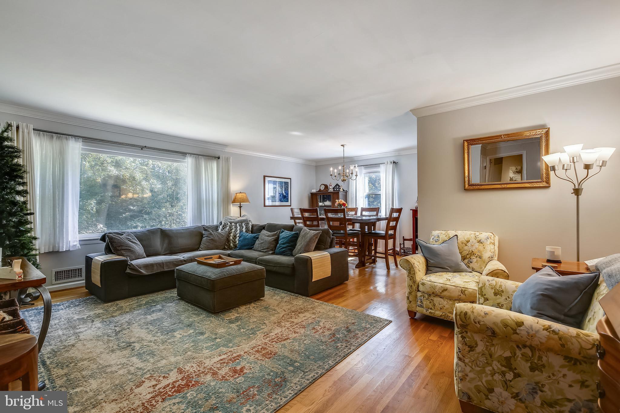 VIENNA WOODS - Residential