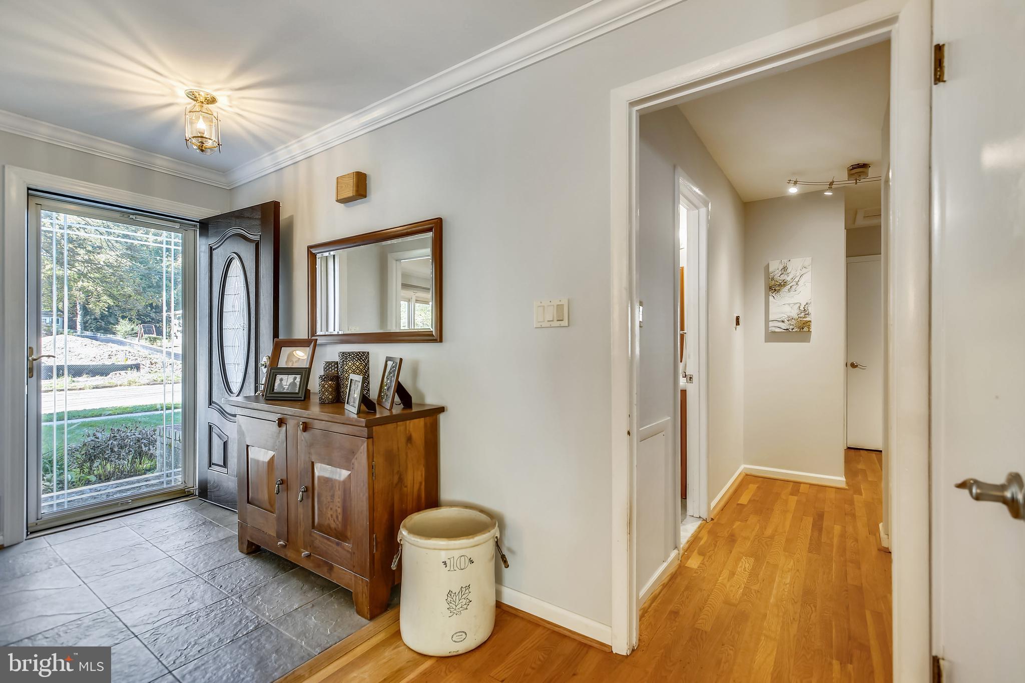 VIENNA WOODS - Residential