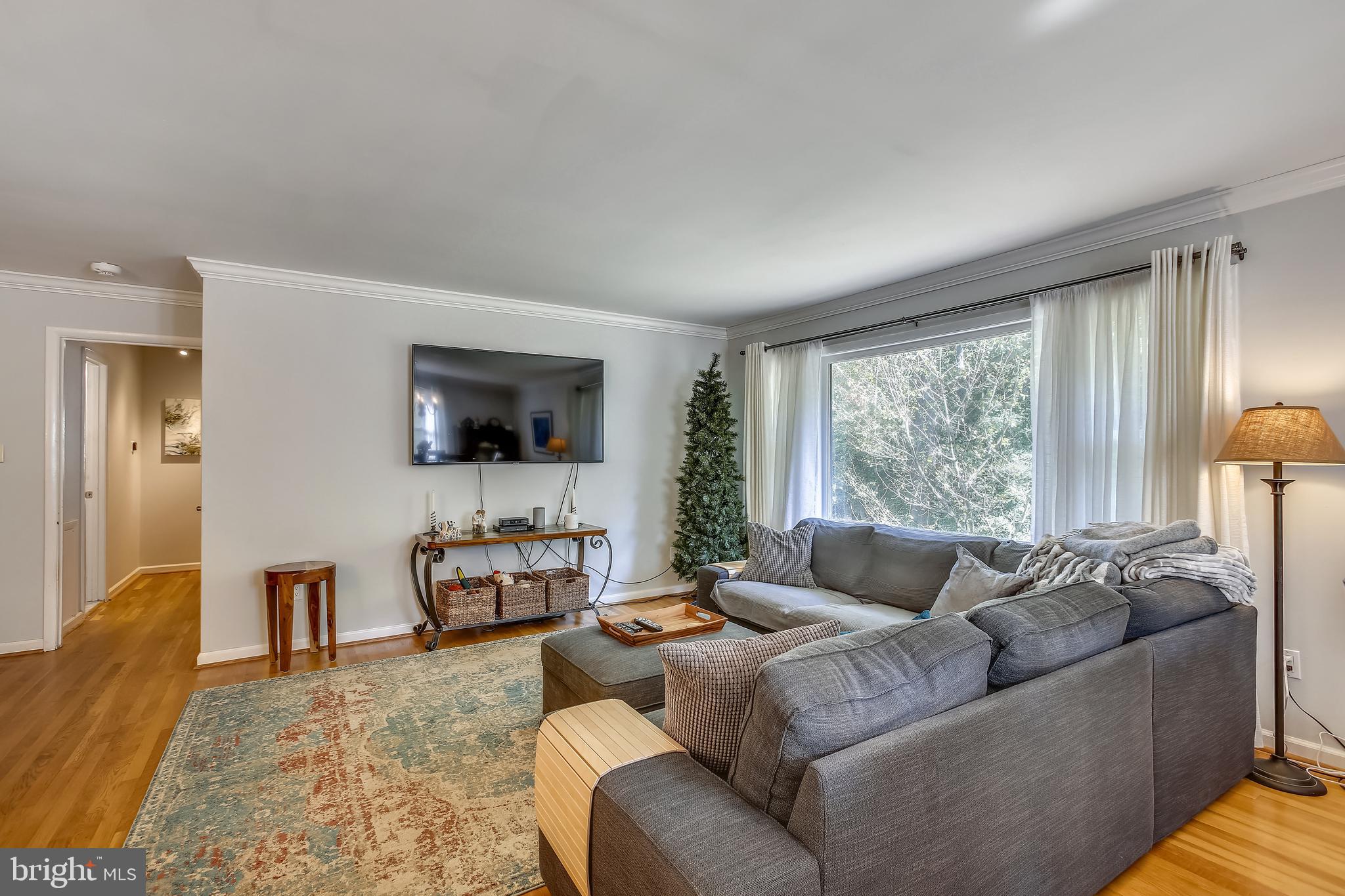 VIENNA WOODS - Residential