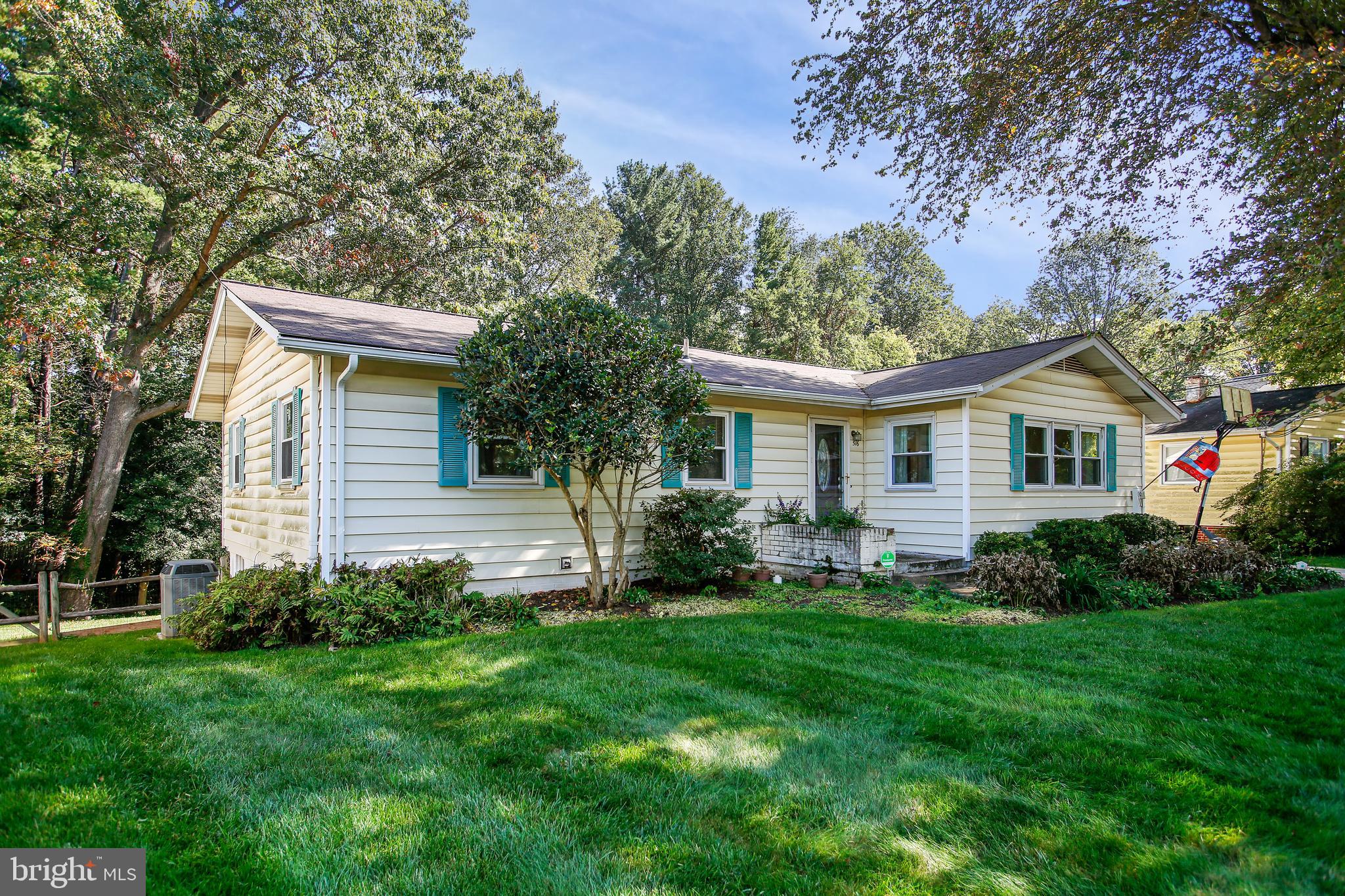 VIENNA WOODS - Residential