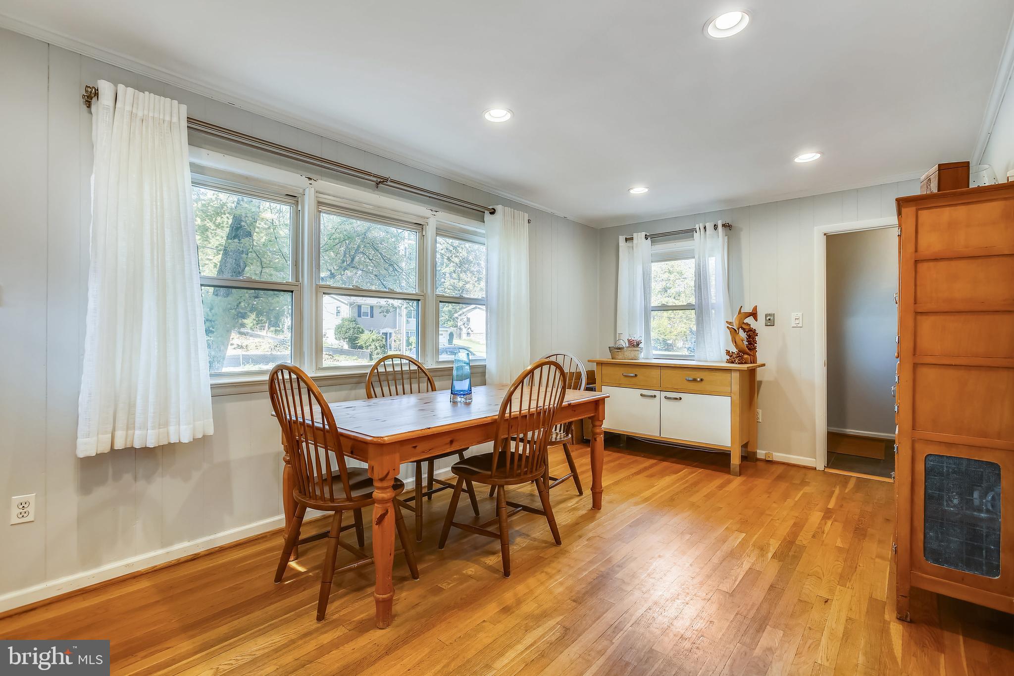 VIENNA WOODS - Residential