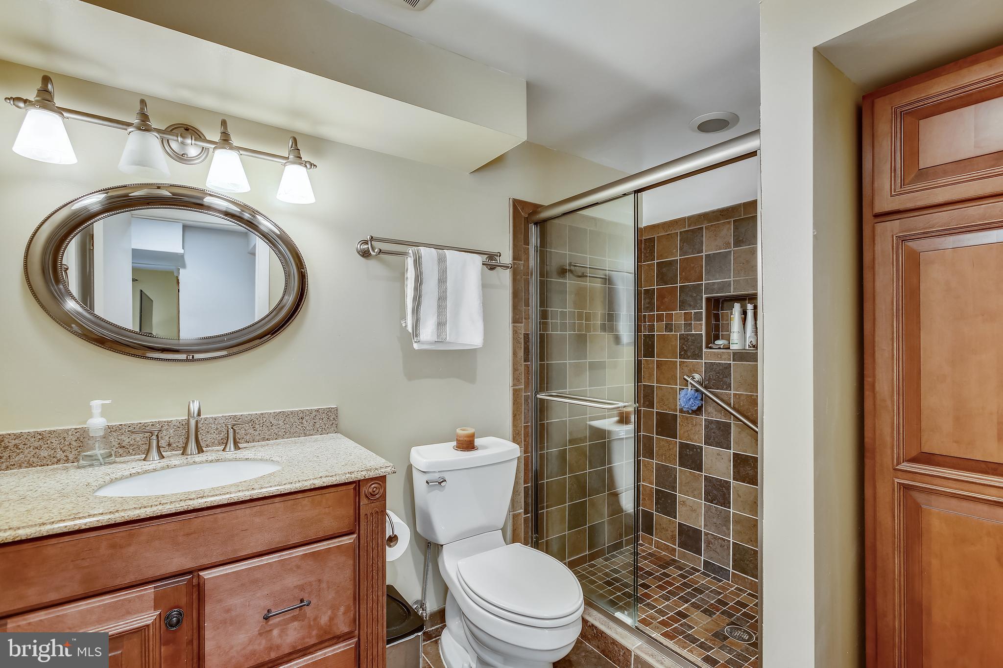 VIENNA WOODS - Residential