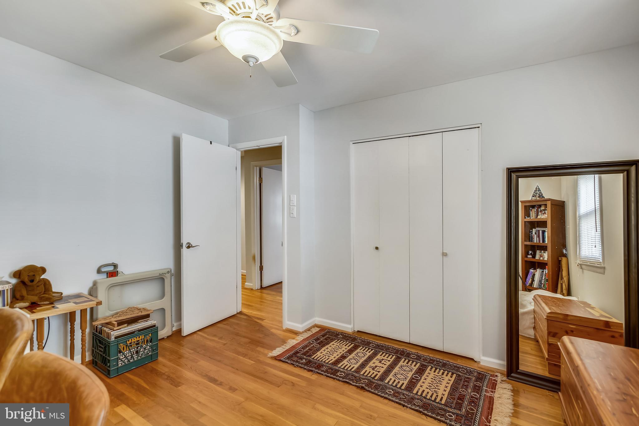 VIENNA WOODS - Residential