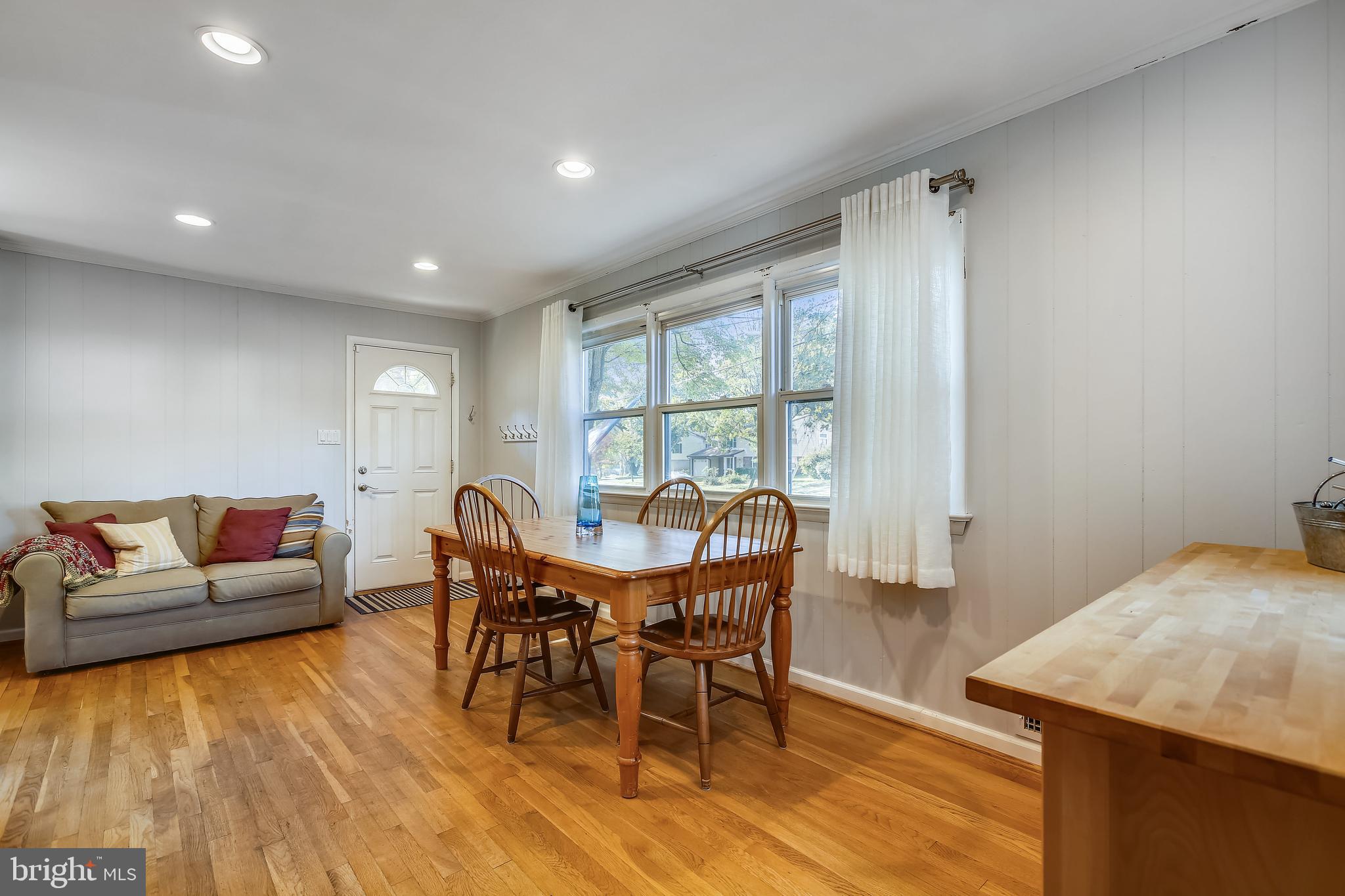 VIENNA WOODS - Residential