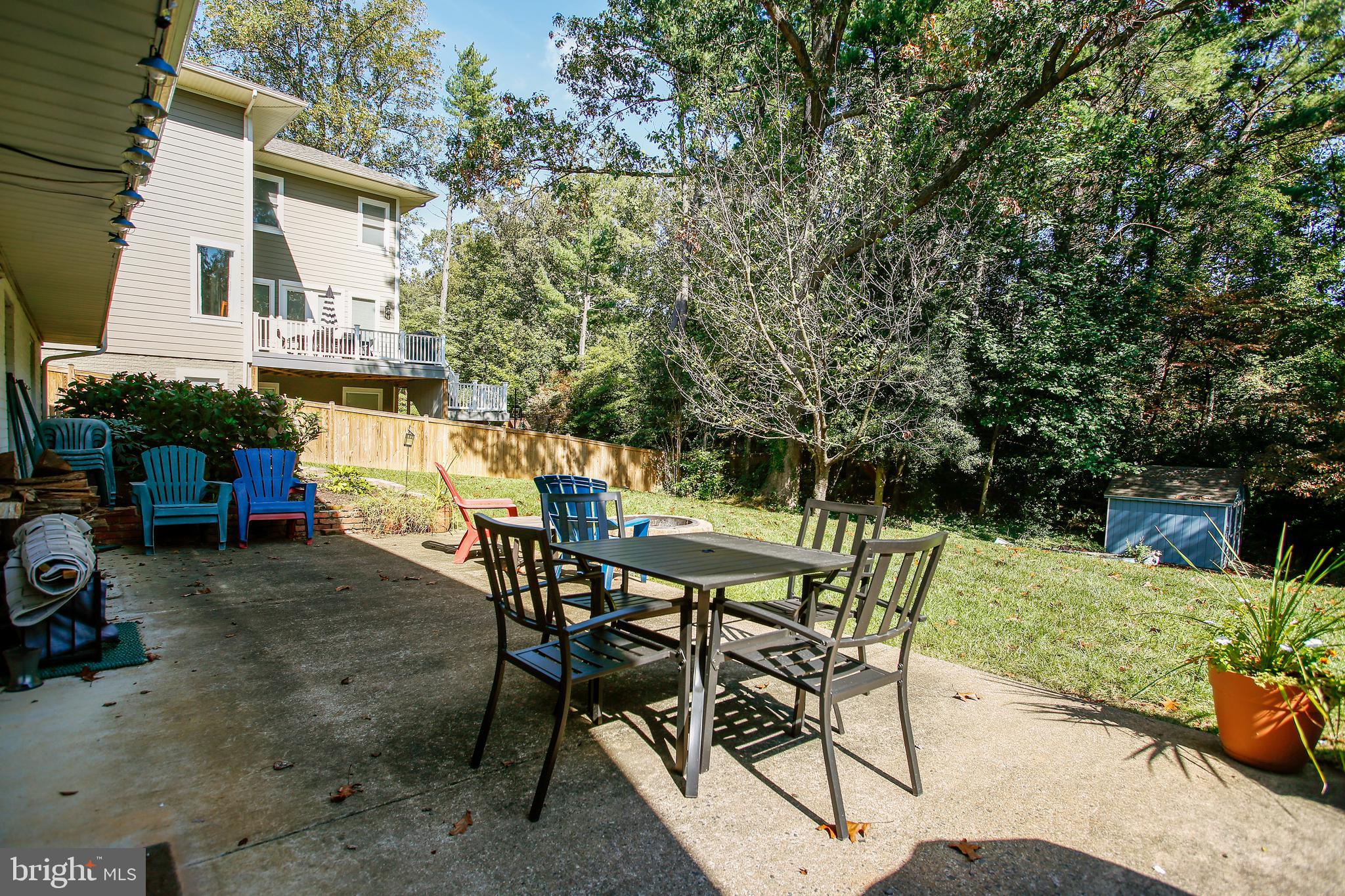 VIENNA WOODS - Residential