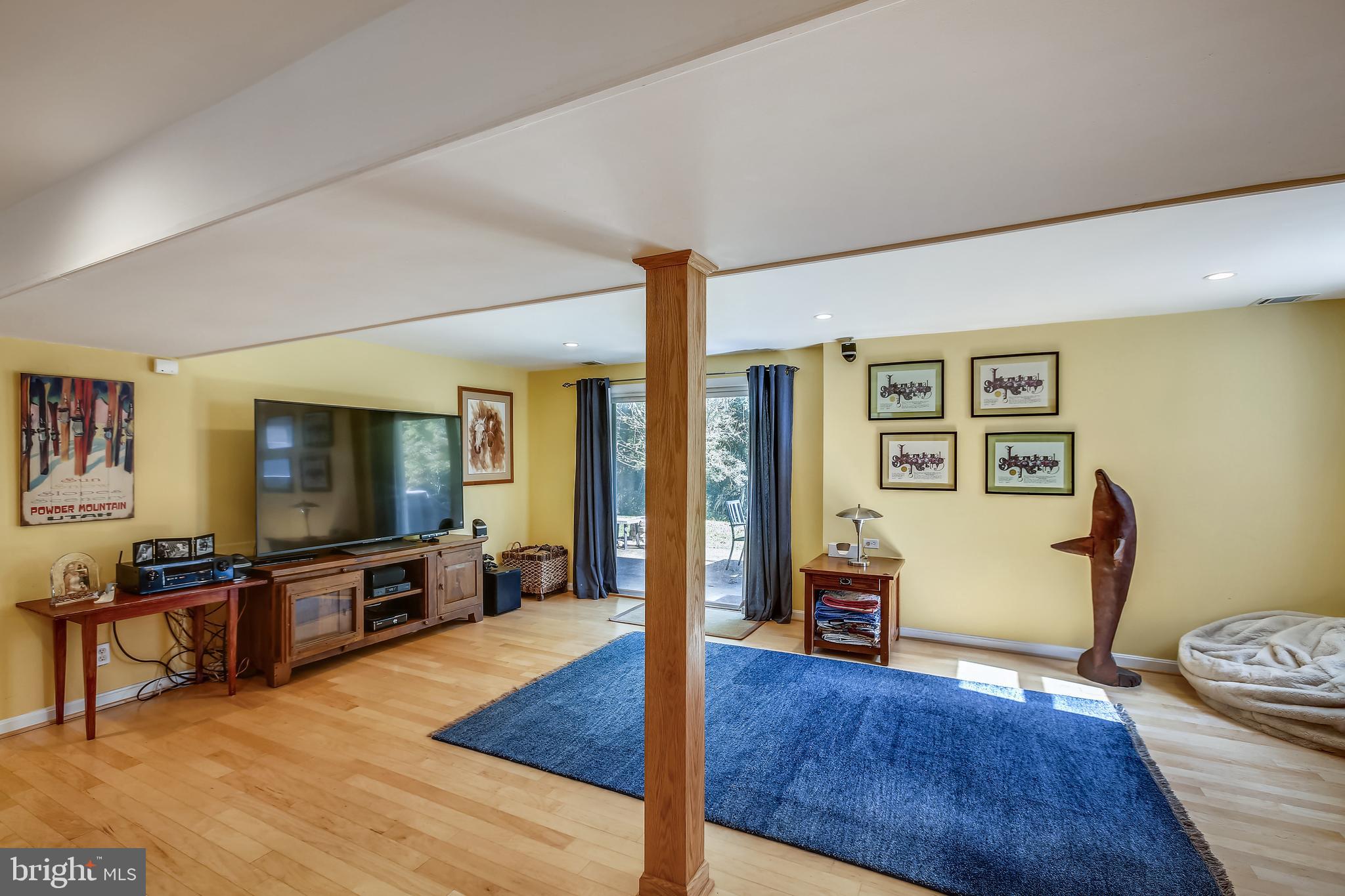 VIENNA WOODS - Residential