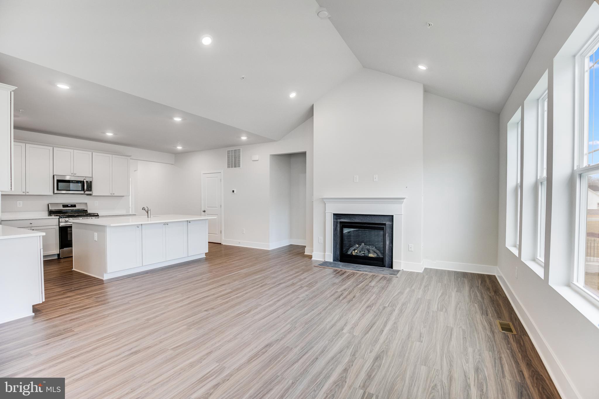 ST CHARLES - Residential