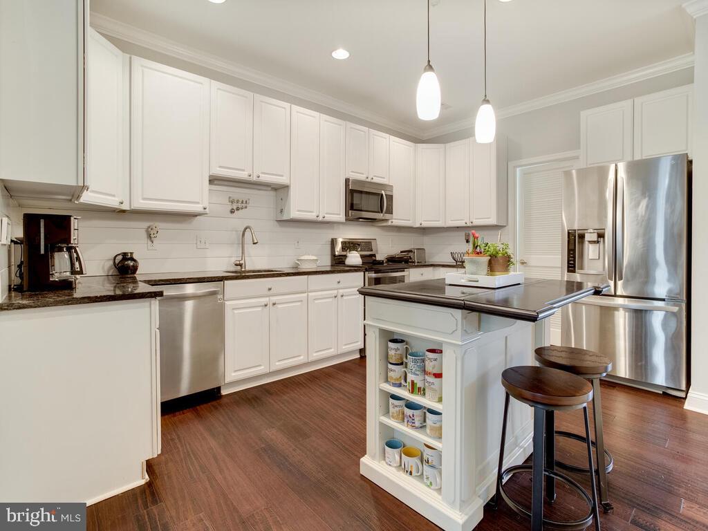 HERITAGE HARBOUR - Residential