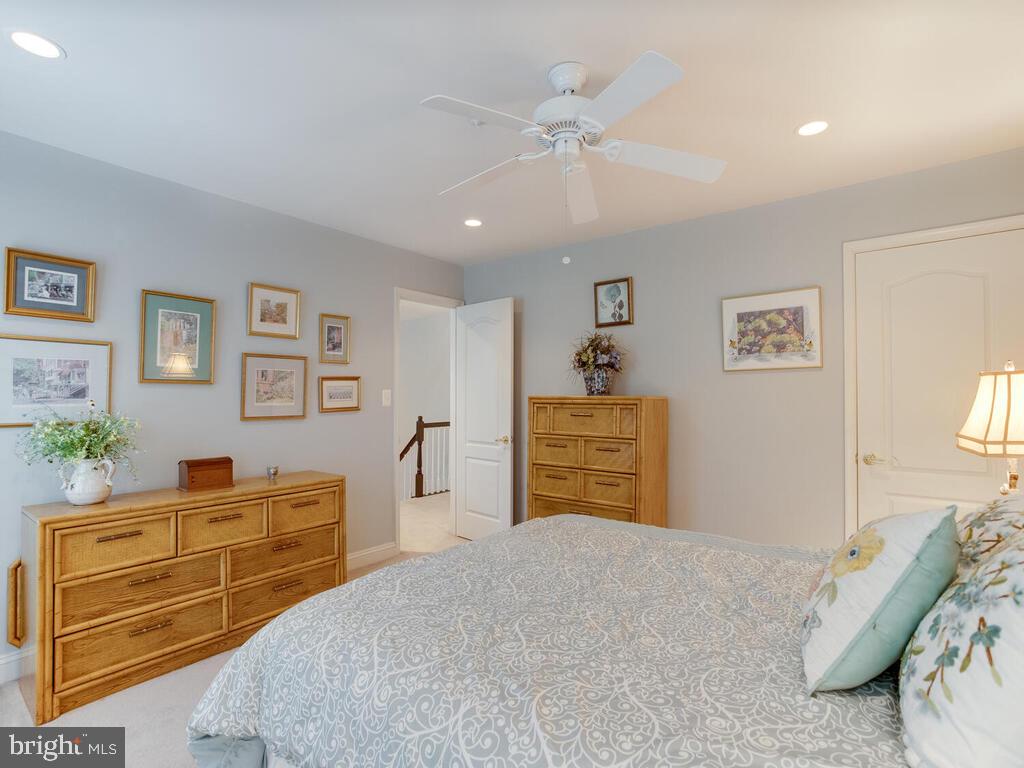 HERITAGE HARBOUR - Residential