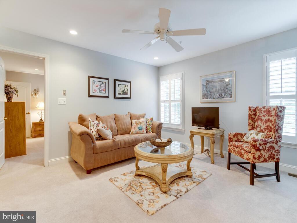 HERITAGE HARBOUR - Residential