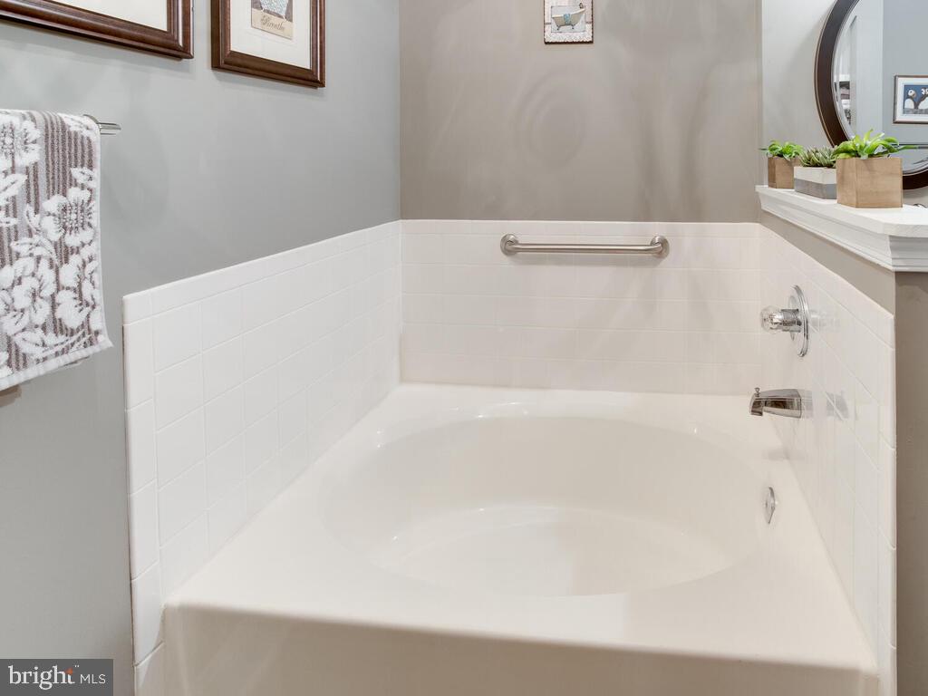 HERITAGE HARBOUR - Residential