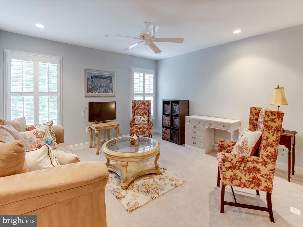 HERITAGE HARBOUR - Residential