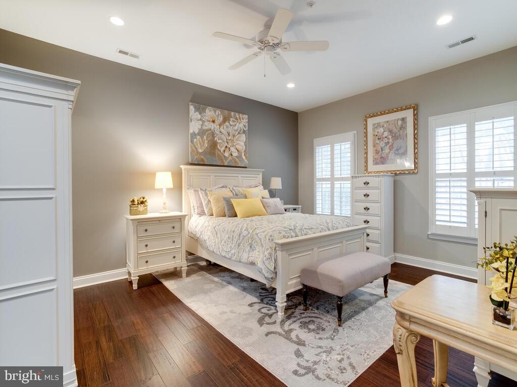 HERITAGE HARBOUR - Residential