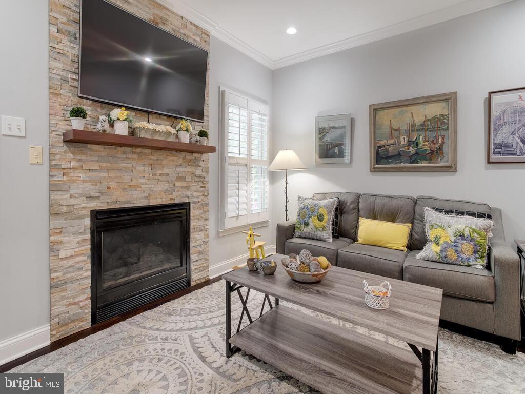 HERITAGE HARBOUR - Residential