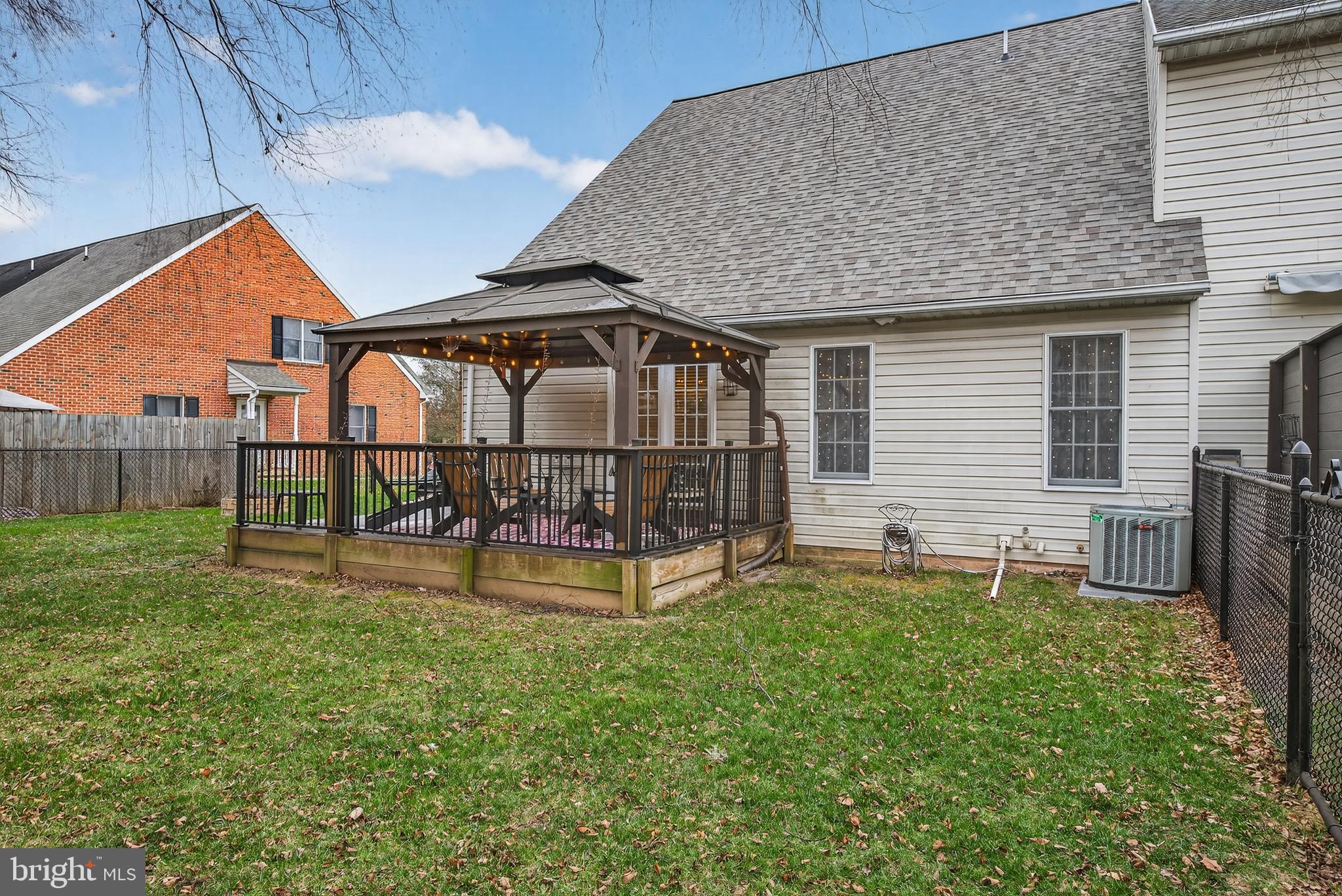 SUMMIT HILLS - Residential