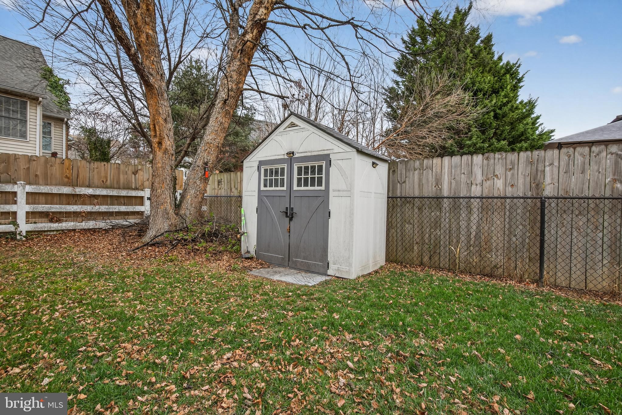 SUMMIT HILLS - Residential