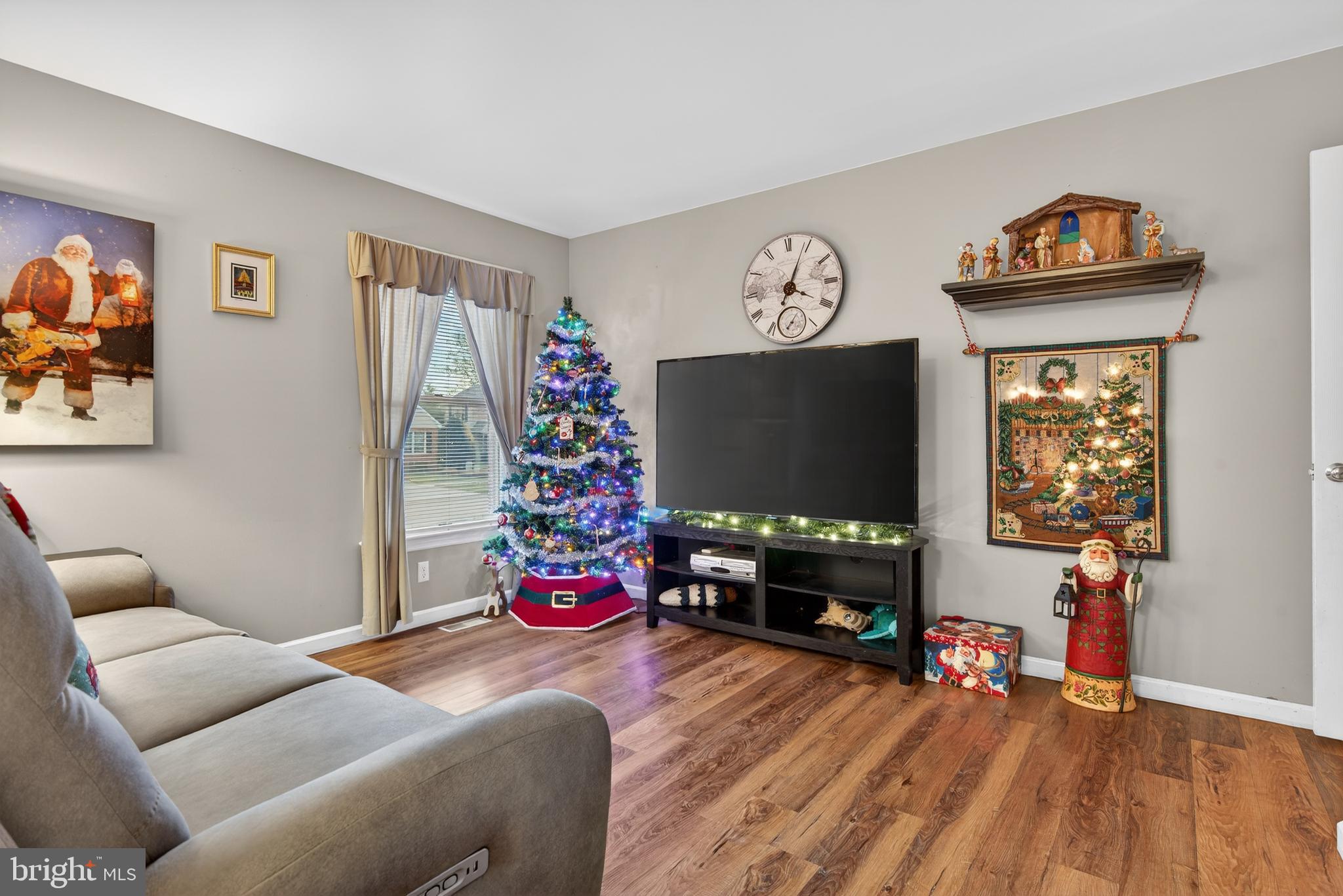 SUMMIT HILLS - Residential