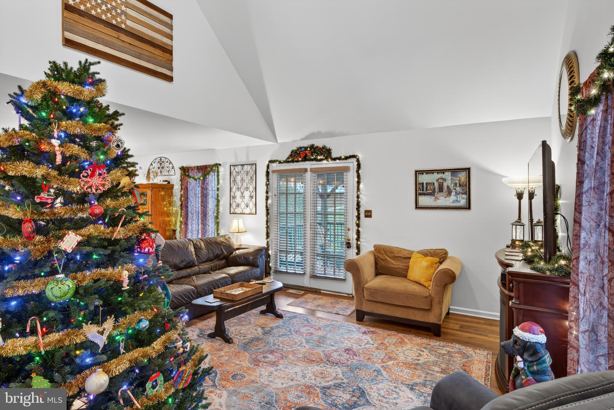 SUMMIT HILLS - Residential