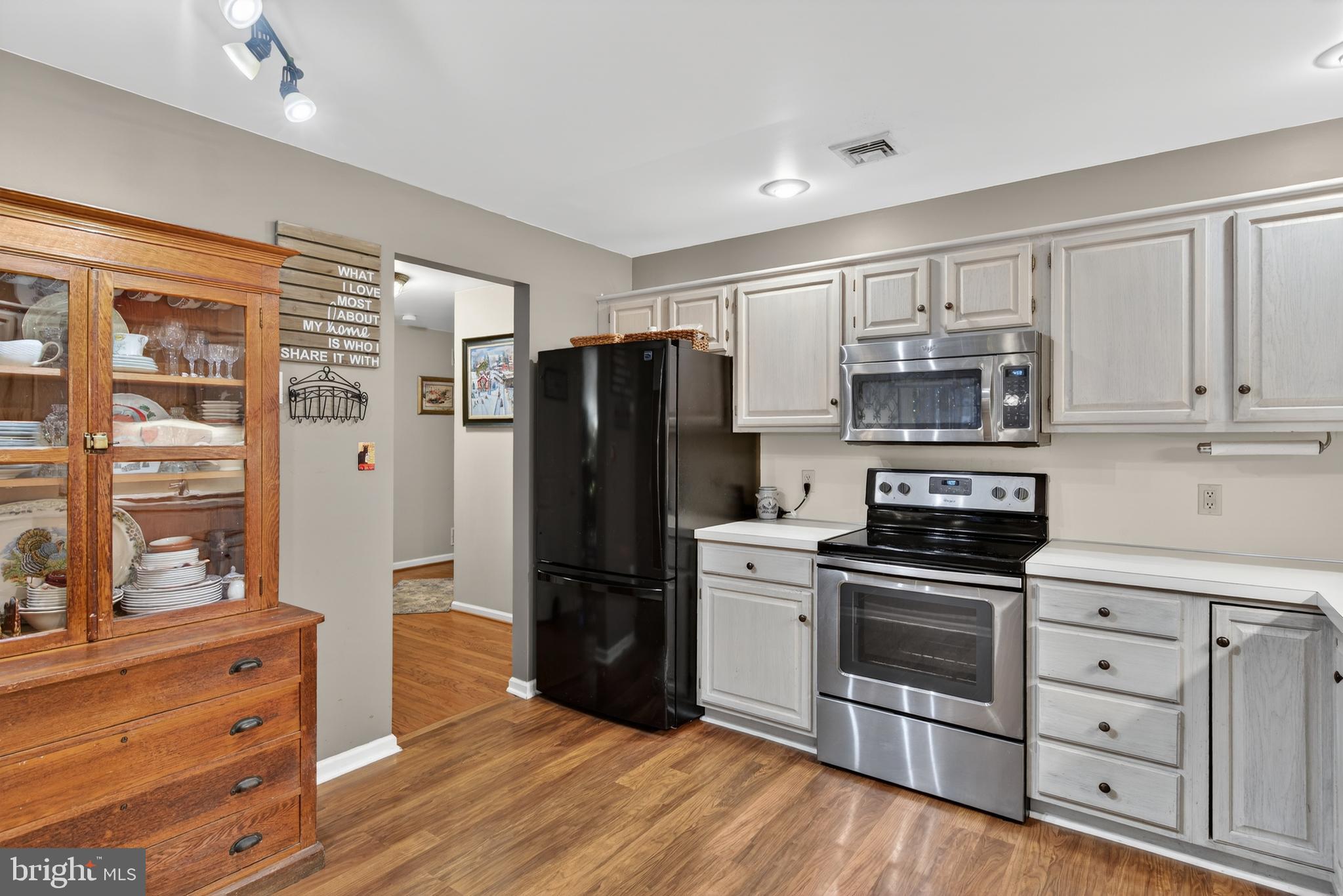 SUMMIT HILLS - Residential