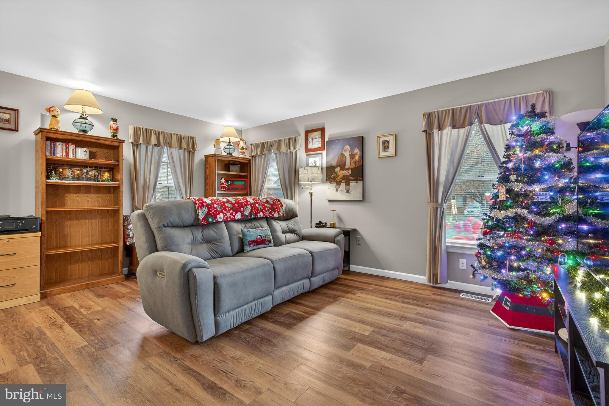 SUMMIT HILLS - Residential