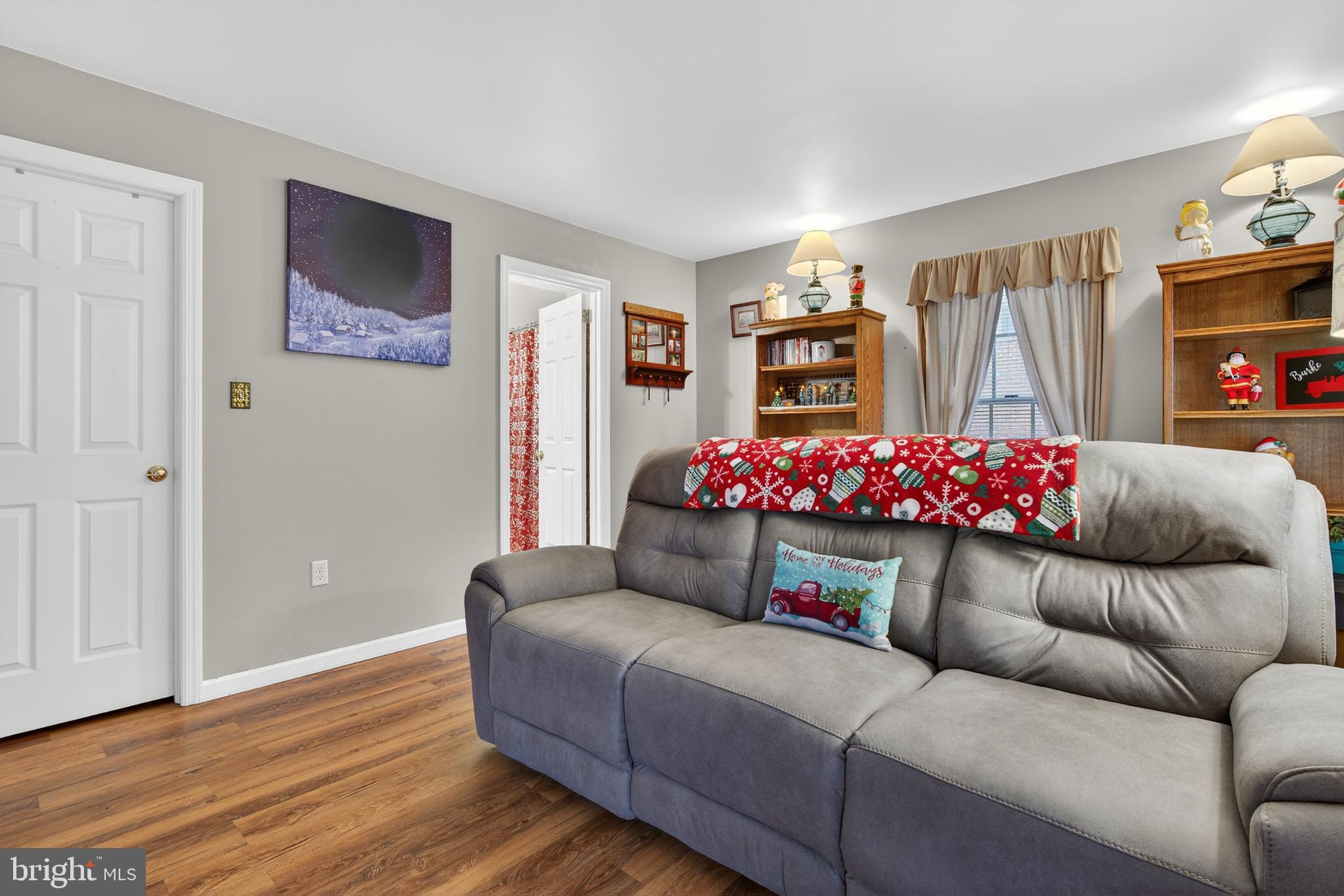 SUMMIT HILLS - Residential