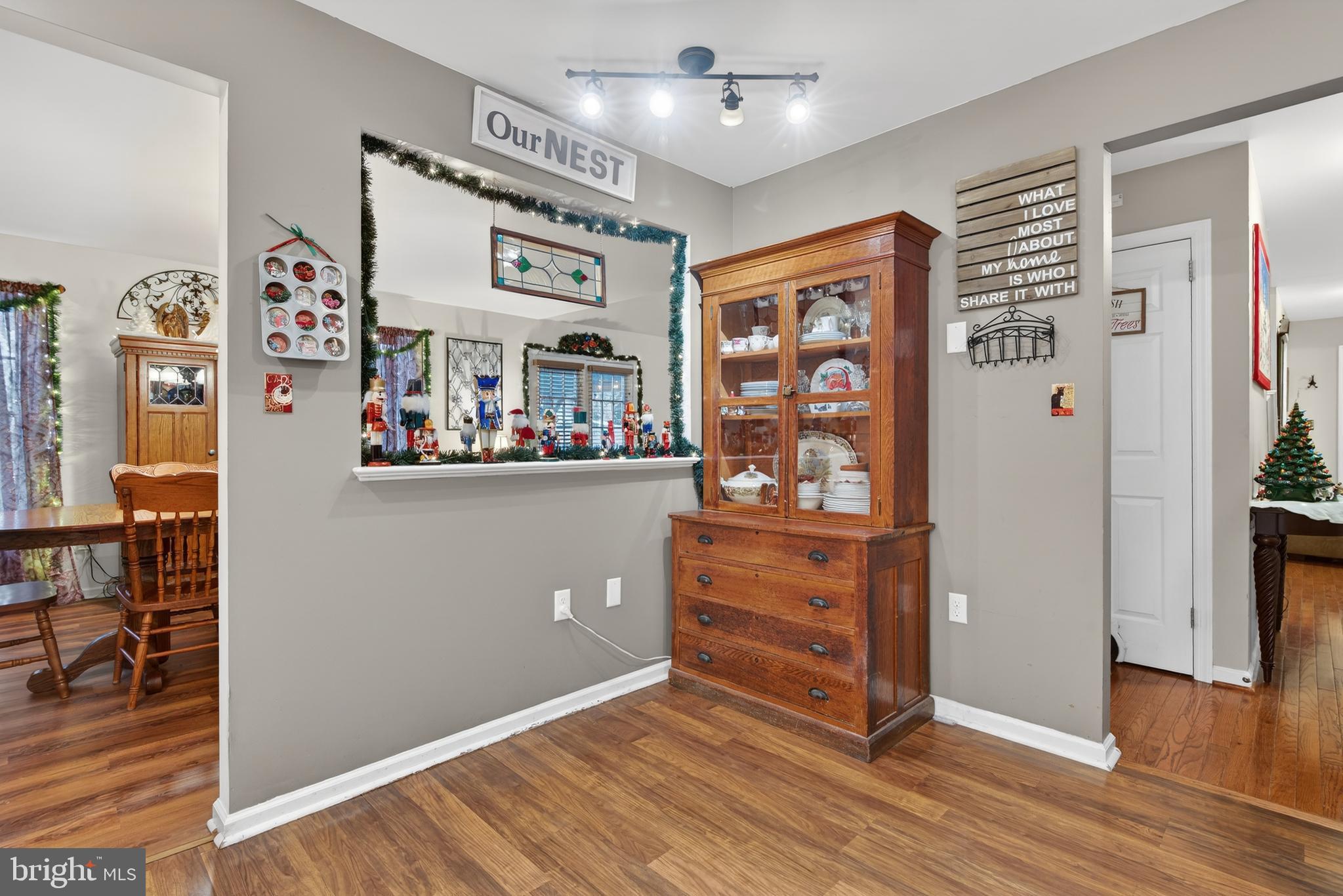 SUMMIT HILLS - Residential