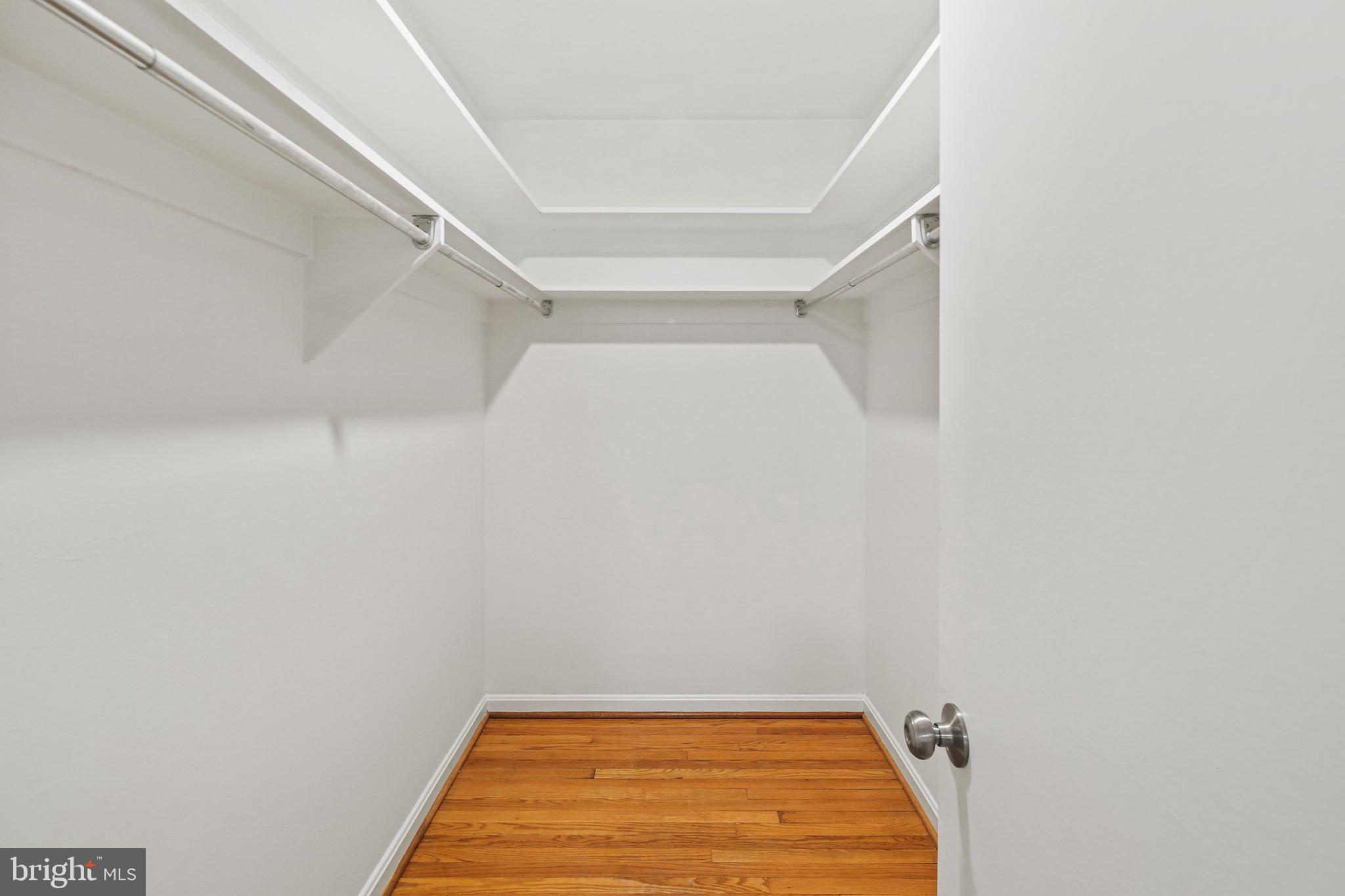 ADELPHI - Residential