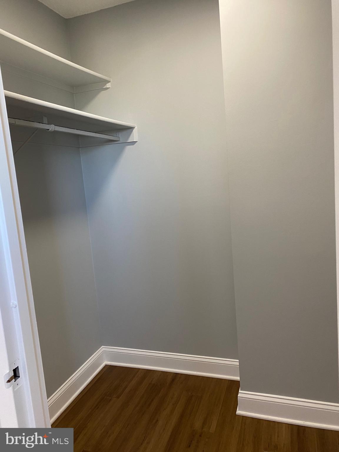 SKYLINE PLAZA - Residential