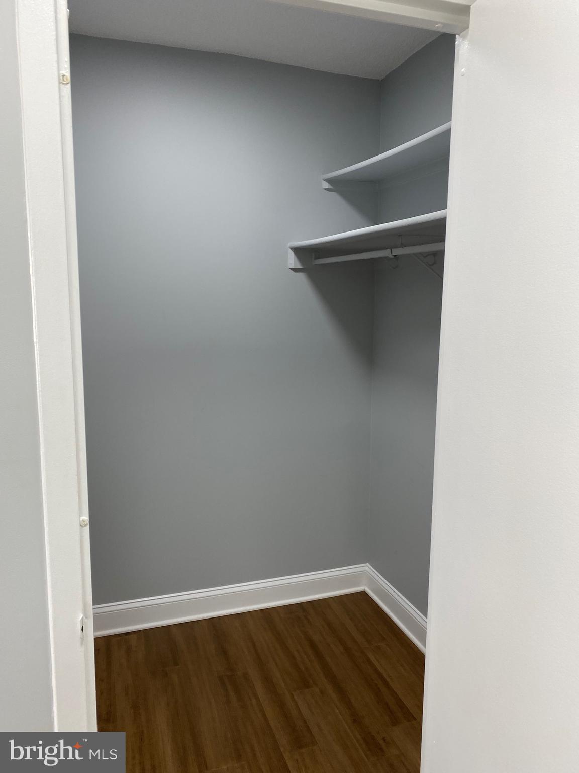 SKYLINE PLAZA - Residential