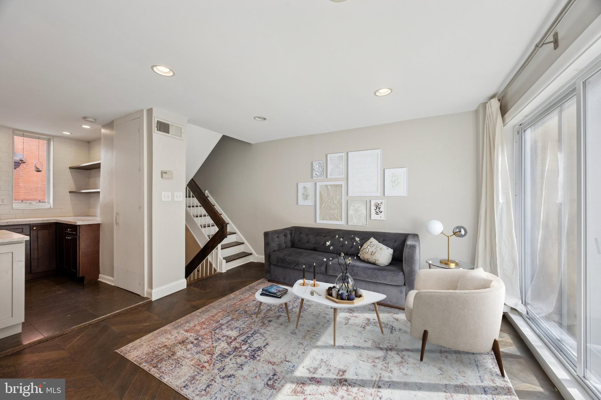 WASHINGTON SQ WEST - Residential