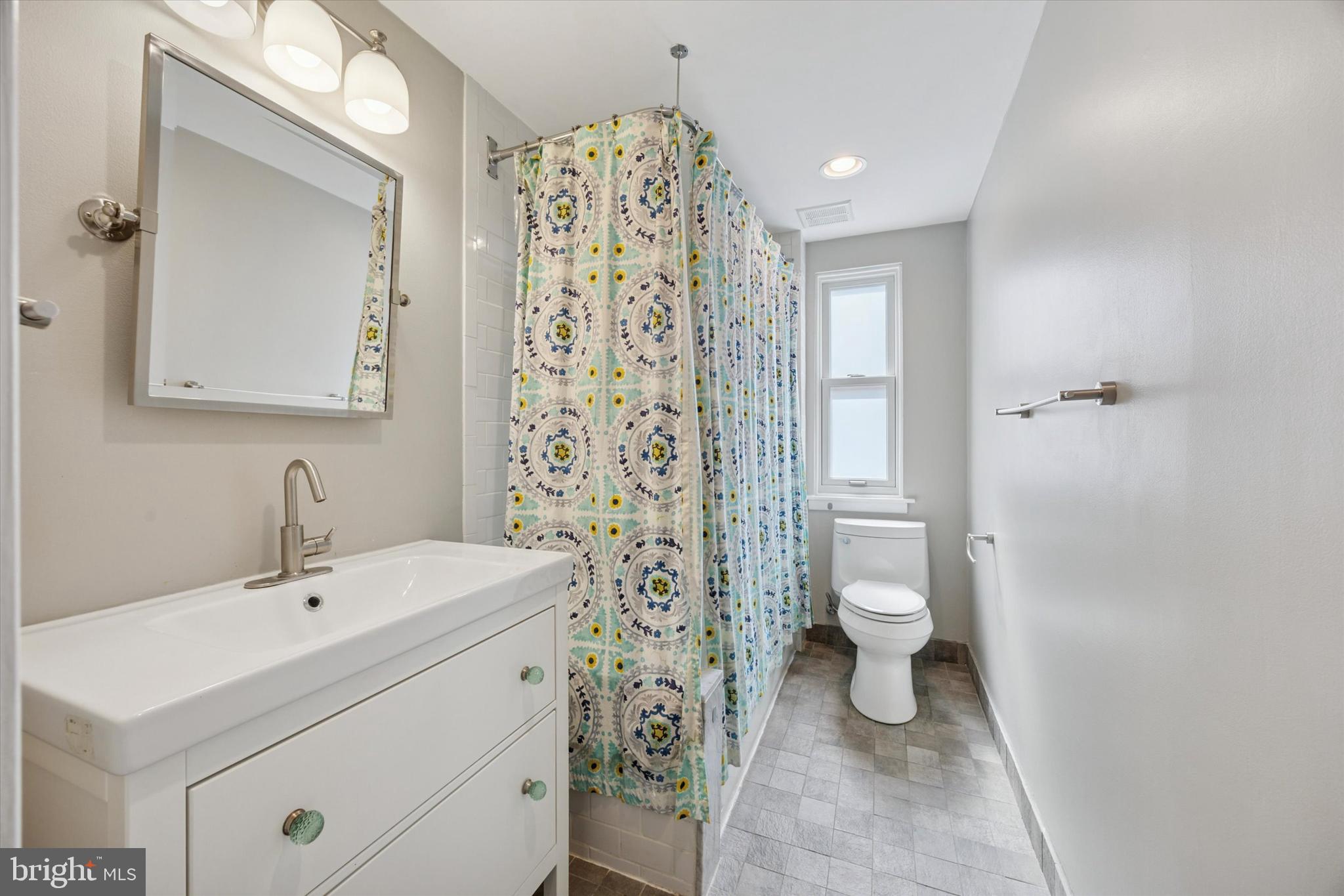 WASHINGTON SQ WEST - Residential