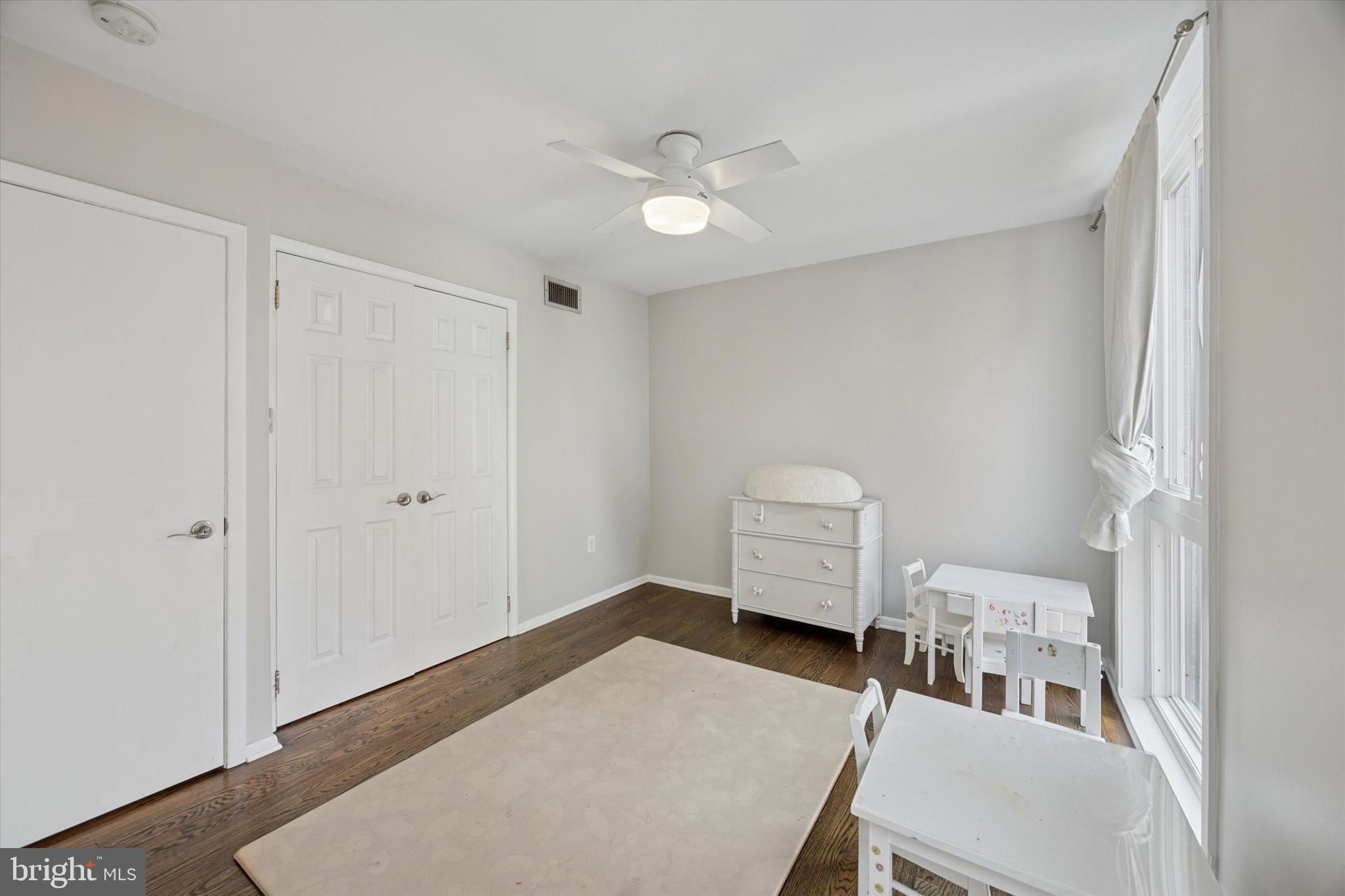 WASHINGTON SQ WEST - Residential