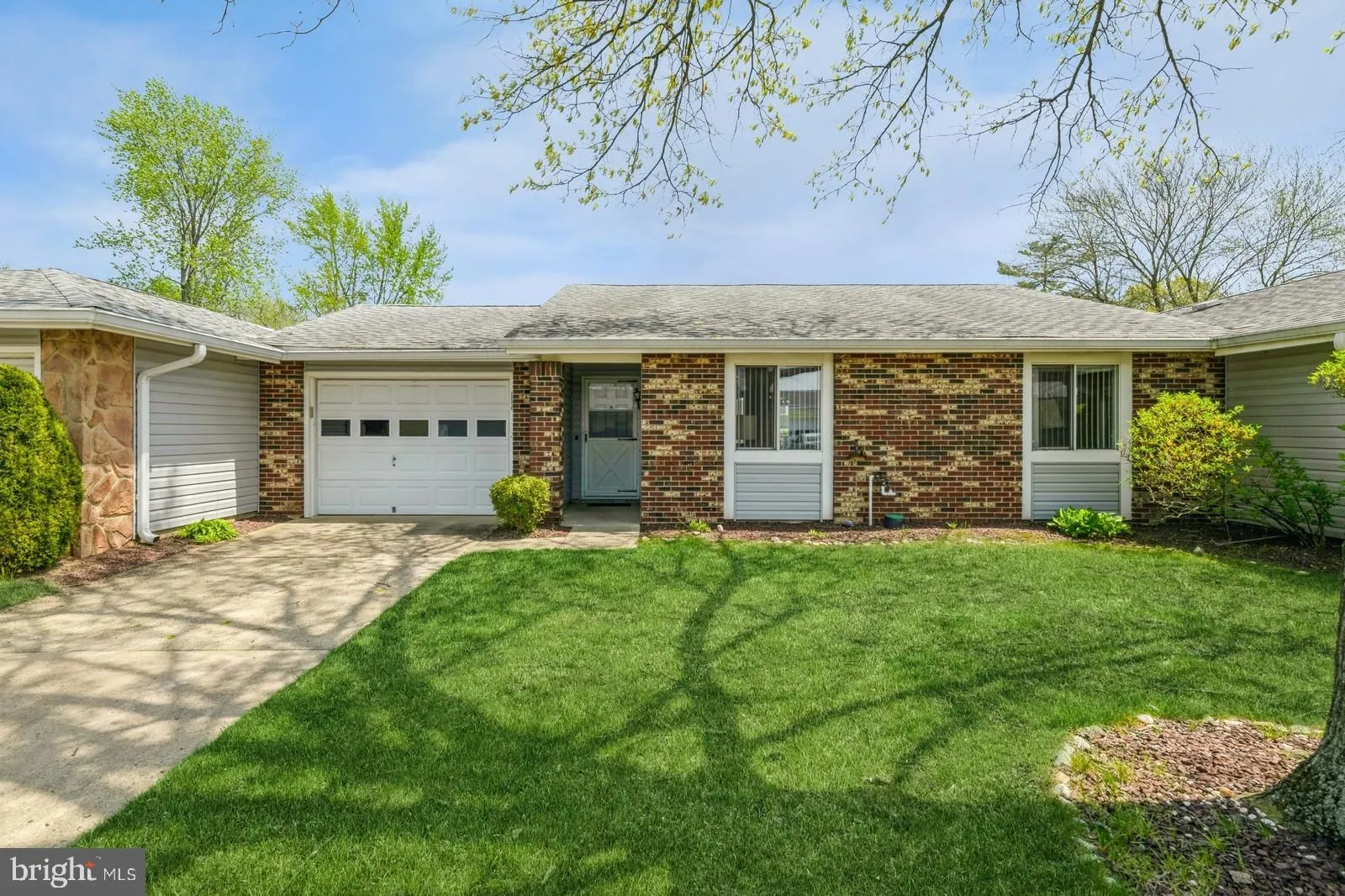 Monroe Township, New Jersey 08831, United States, 2 Bedrooms Bedrooms, ,2 BathroomsBathrooms,Residential,Pending,117282 Monroe Township, New Jersey 08831, United States, 2 Bedrooms Bedrooms, ,2 BathroomsBathrooms,Residential,Pending,117282